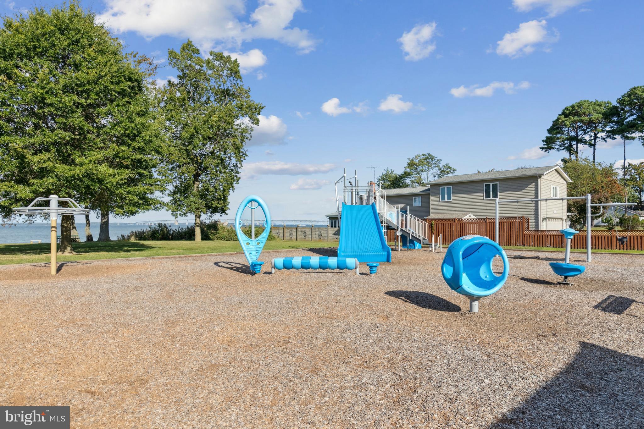 BAY CITY - Residential