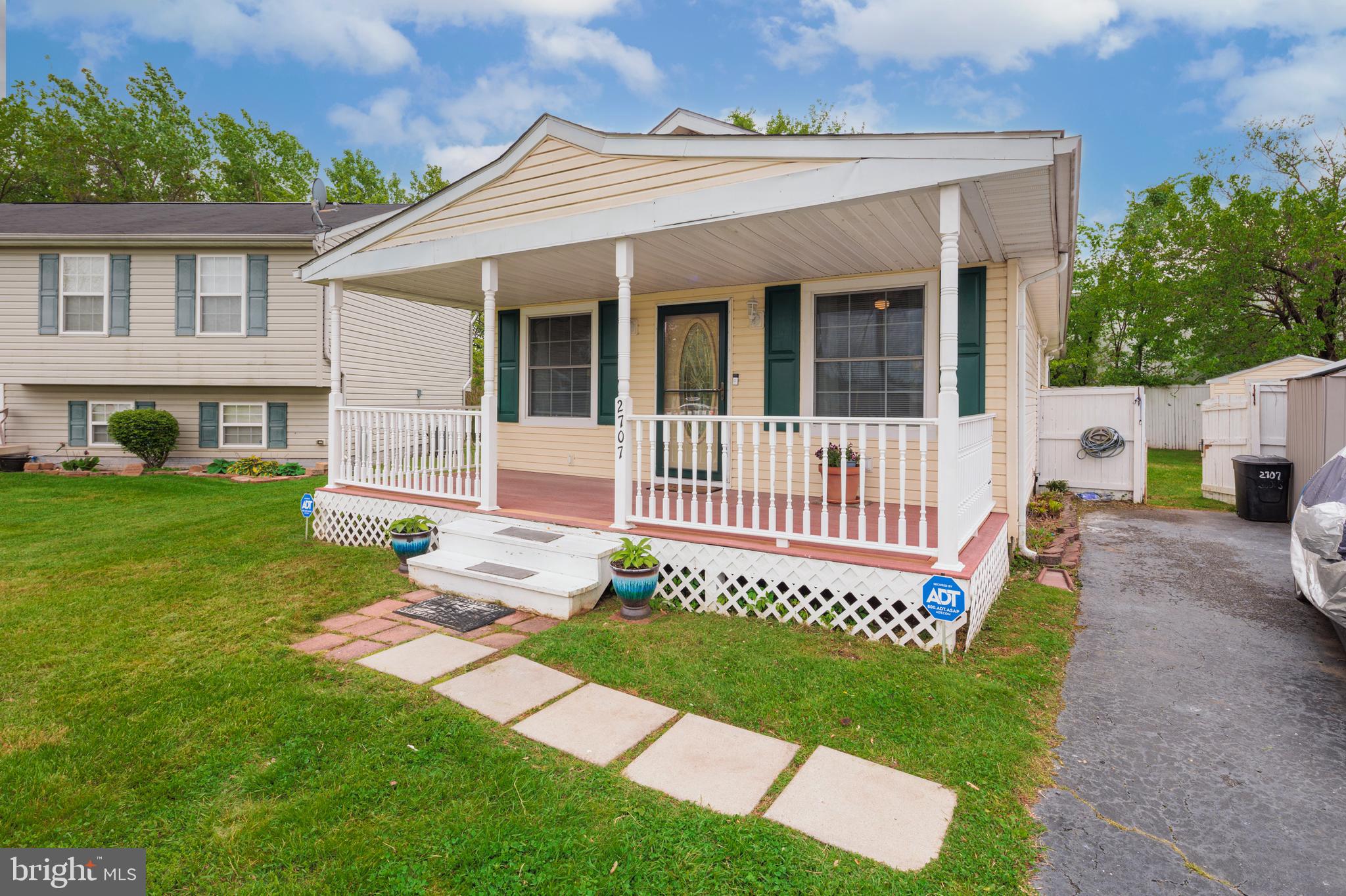 DELK MANOR - Residential