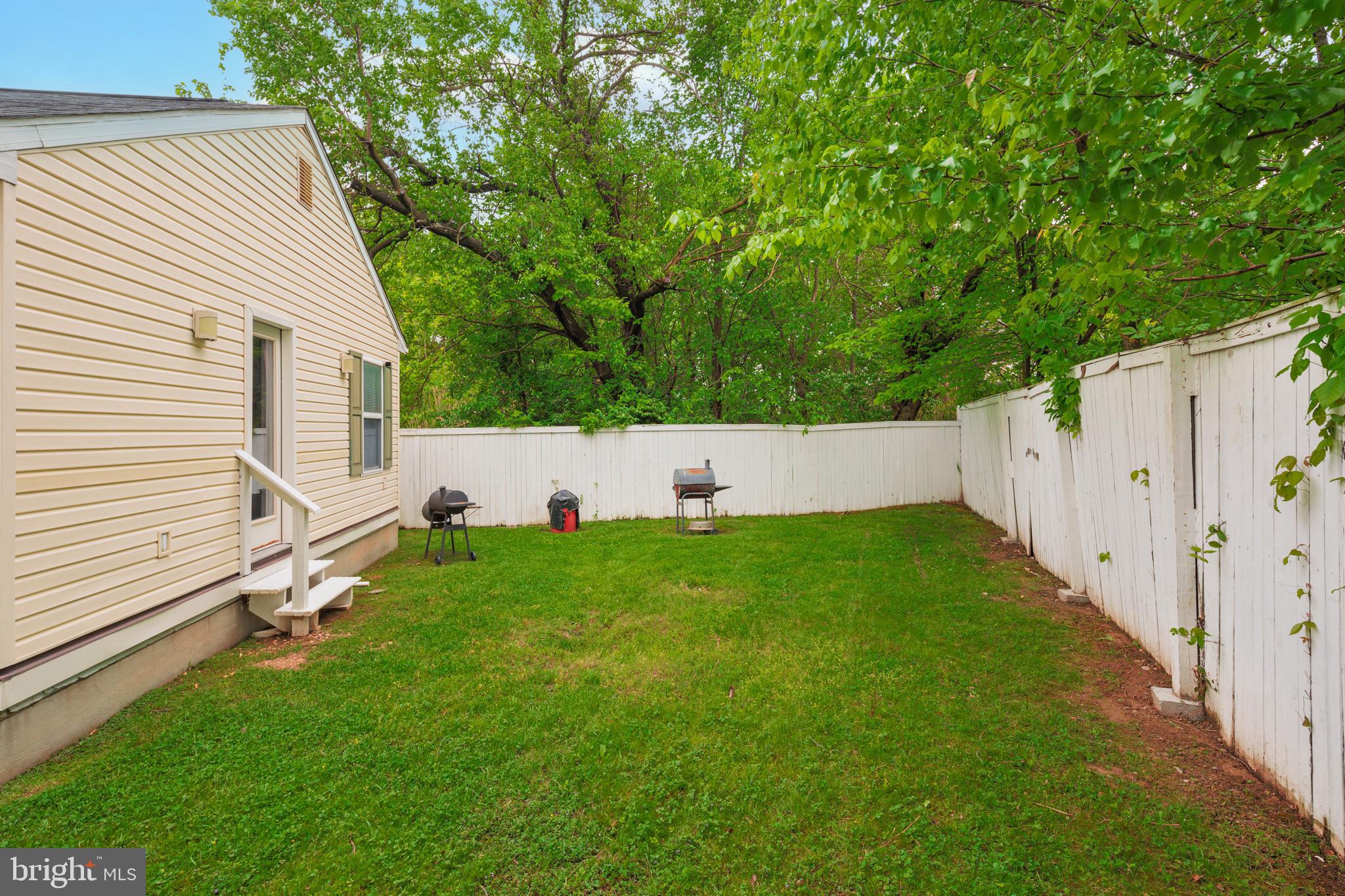 DELK MANOR - Residential