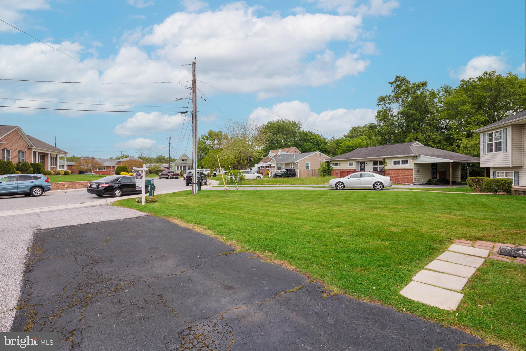 DELK MANOR - Residential