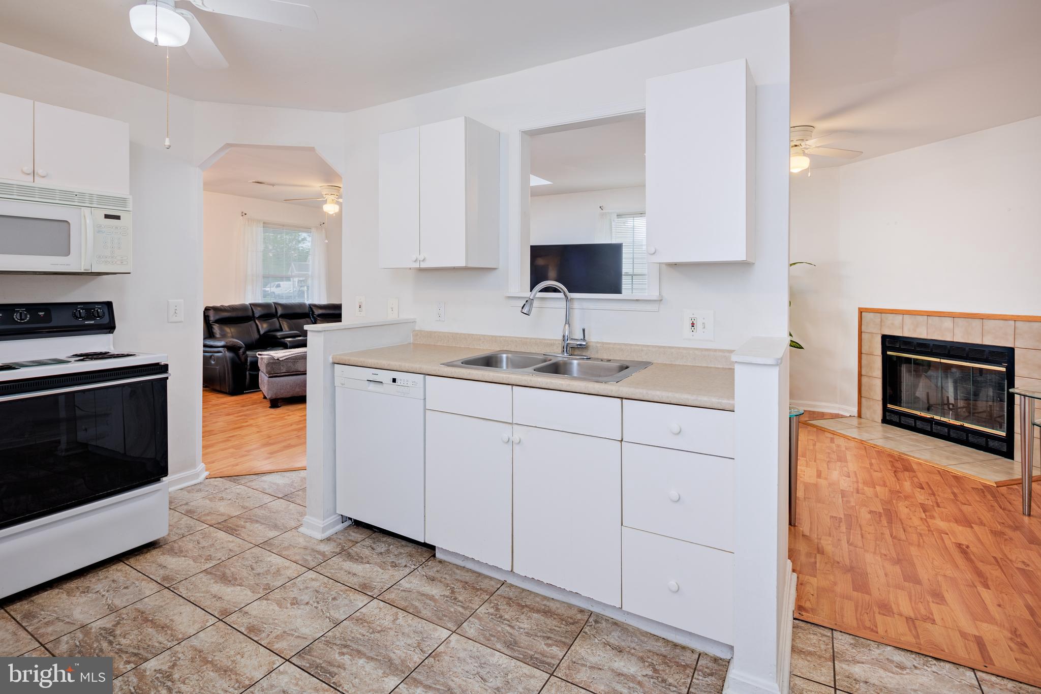 DELK MANOR - Residential