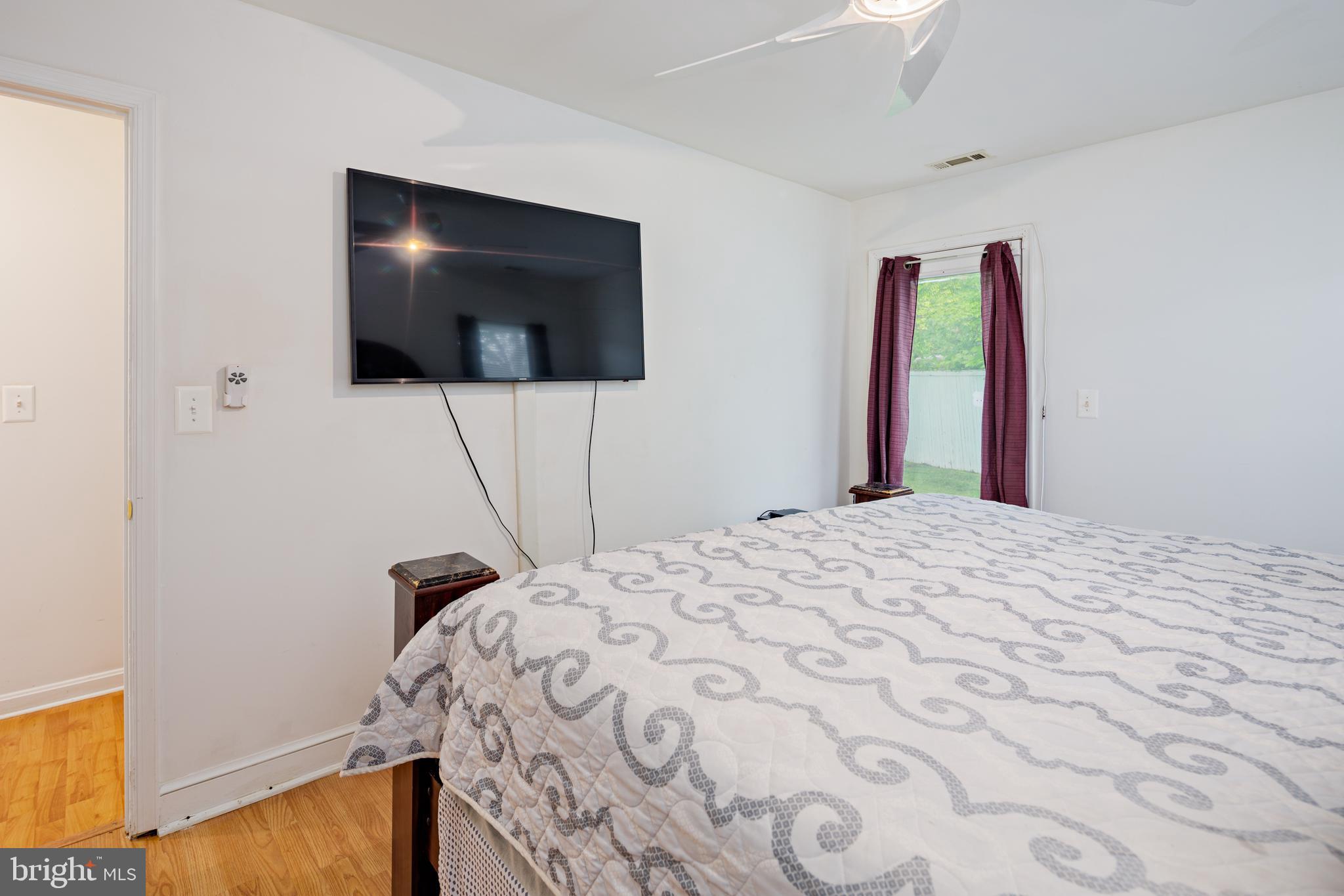 DELK MANOR - Residential