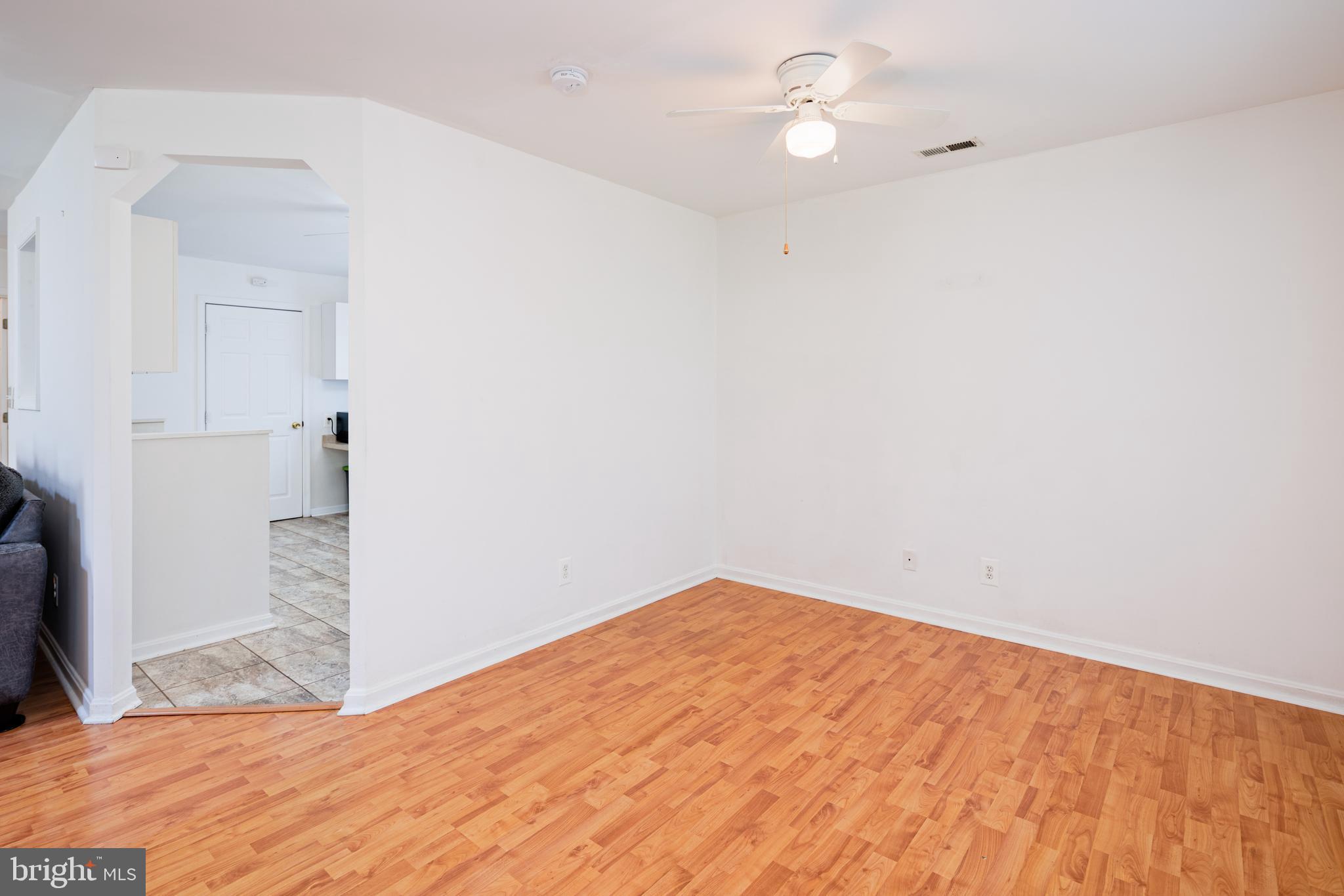 DELK MANOR - Residential