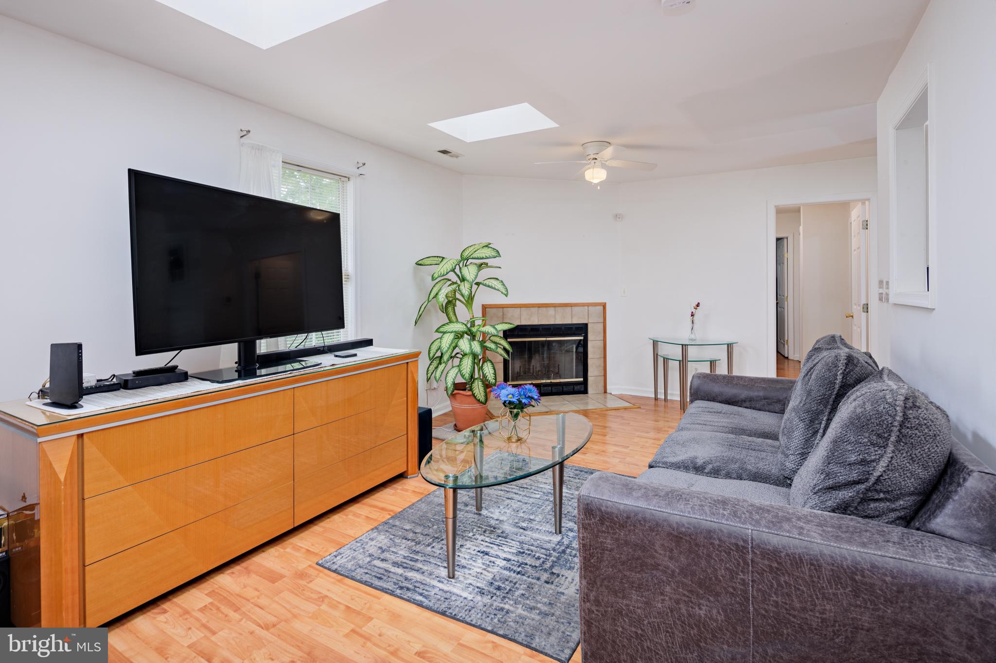 DELK MANOR - Residential