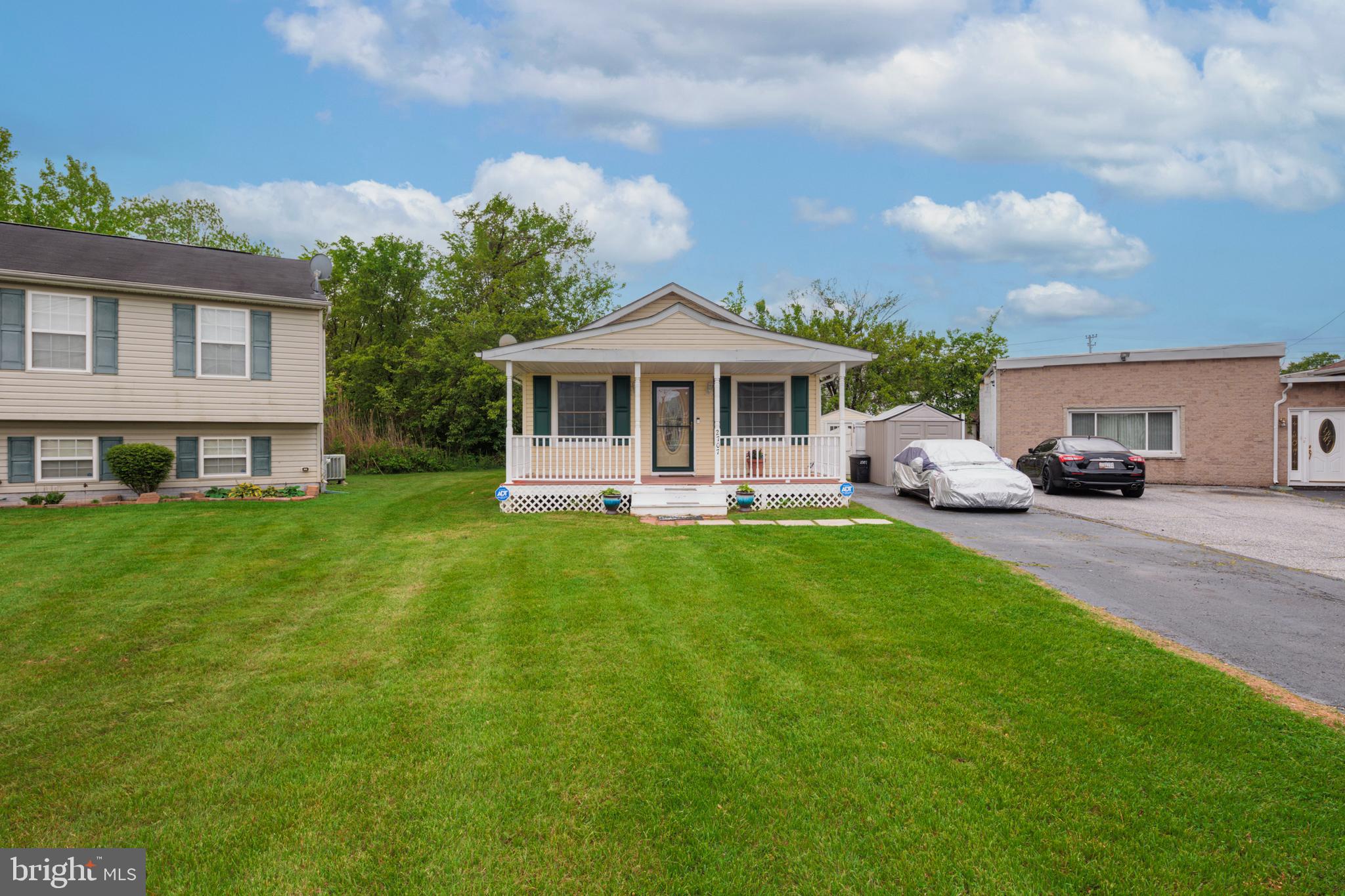 DELK MANOR - Residential