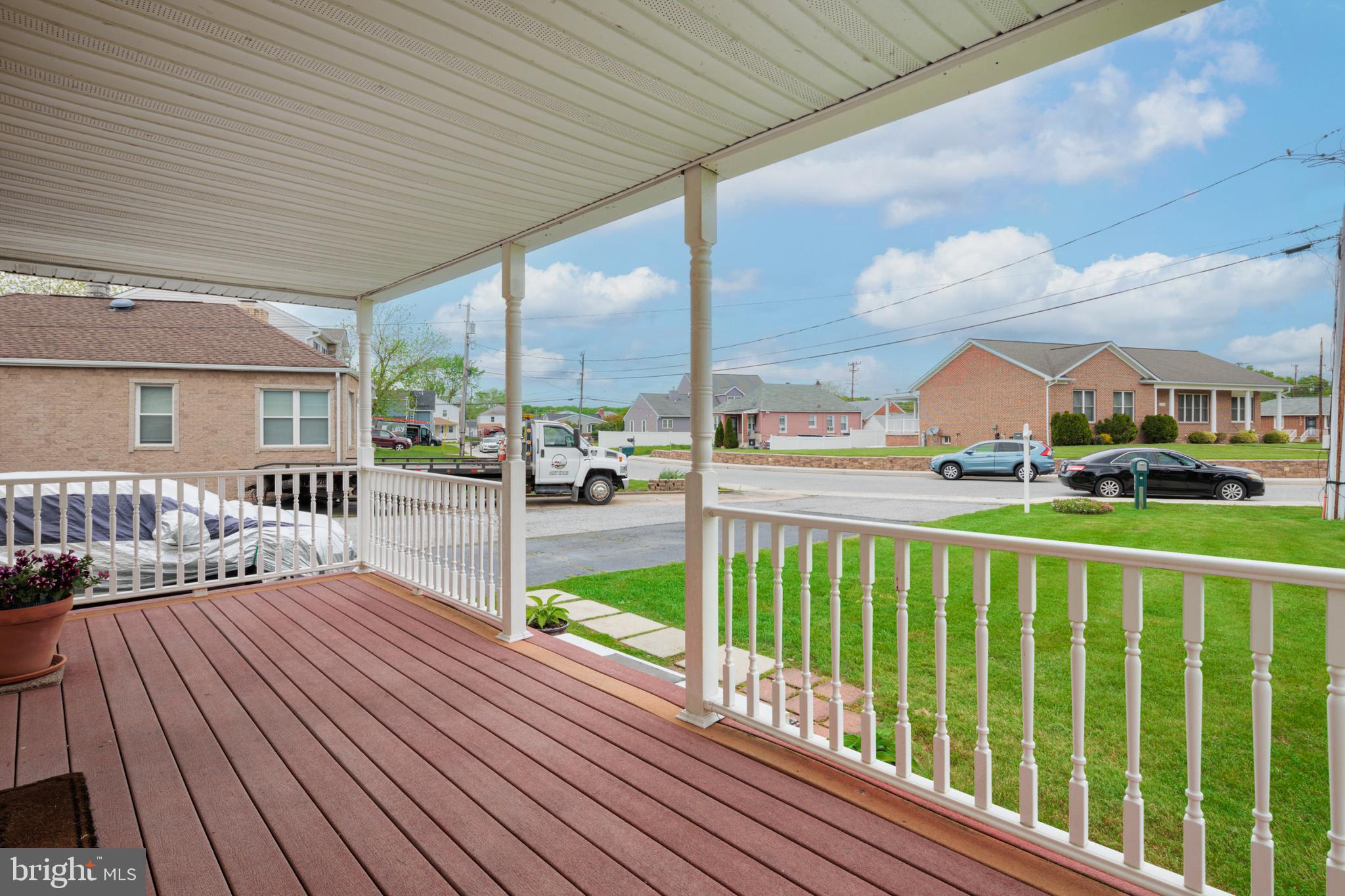 DELK MANOR - Residential