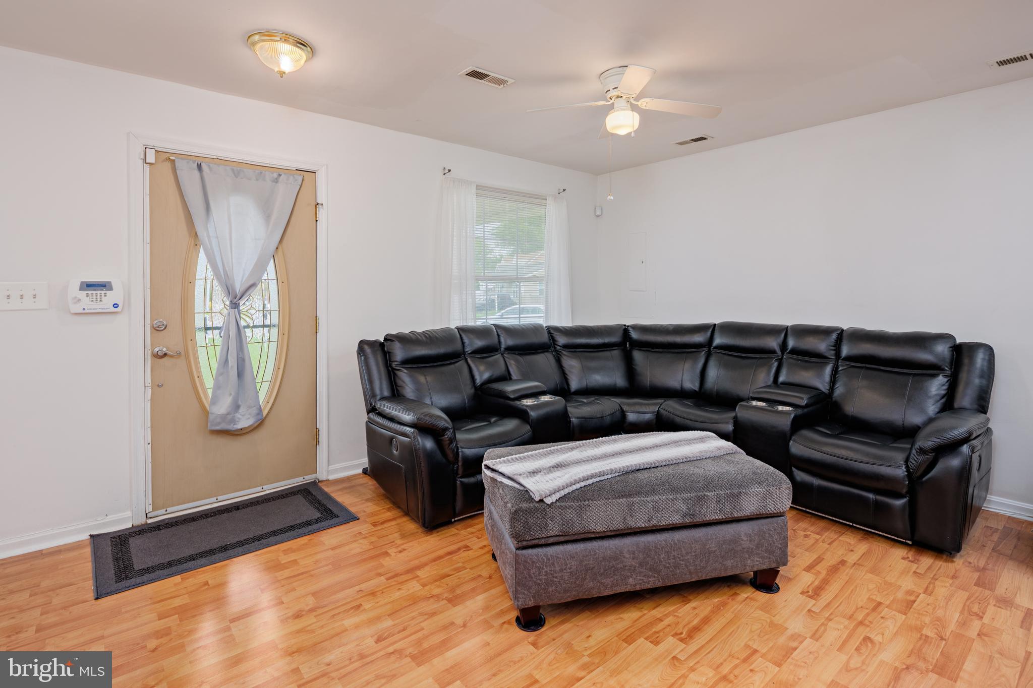 DELK MANOR - Residential