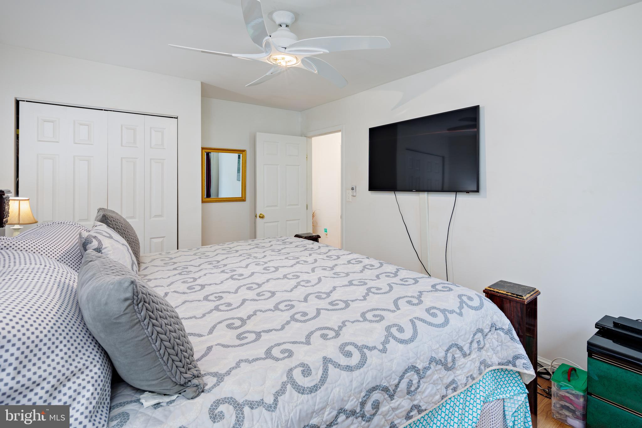 DELK MANOR - Residential