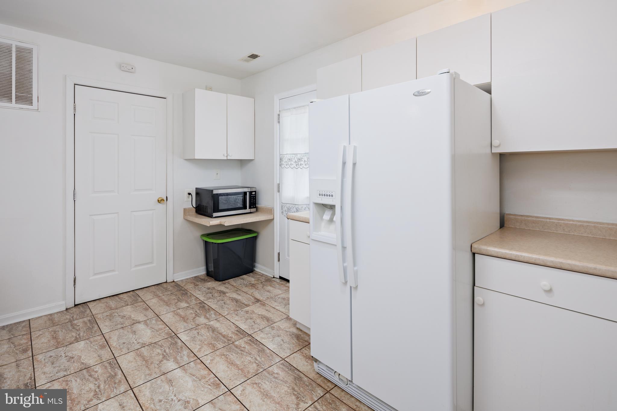 DELK MANOR - Residential