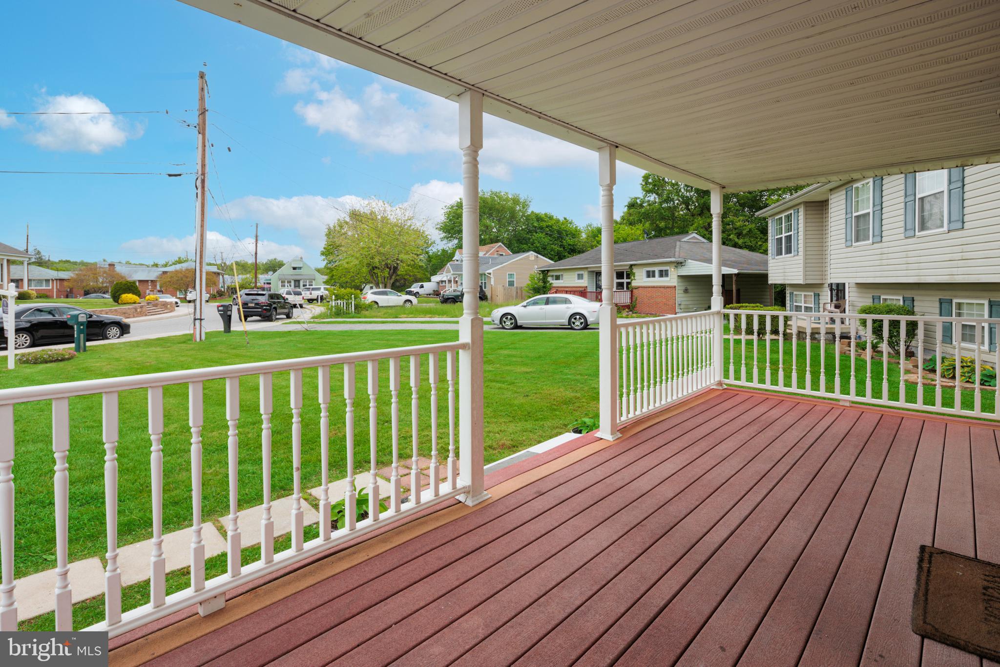 DELK MANOR - Residential