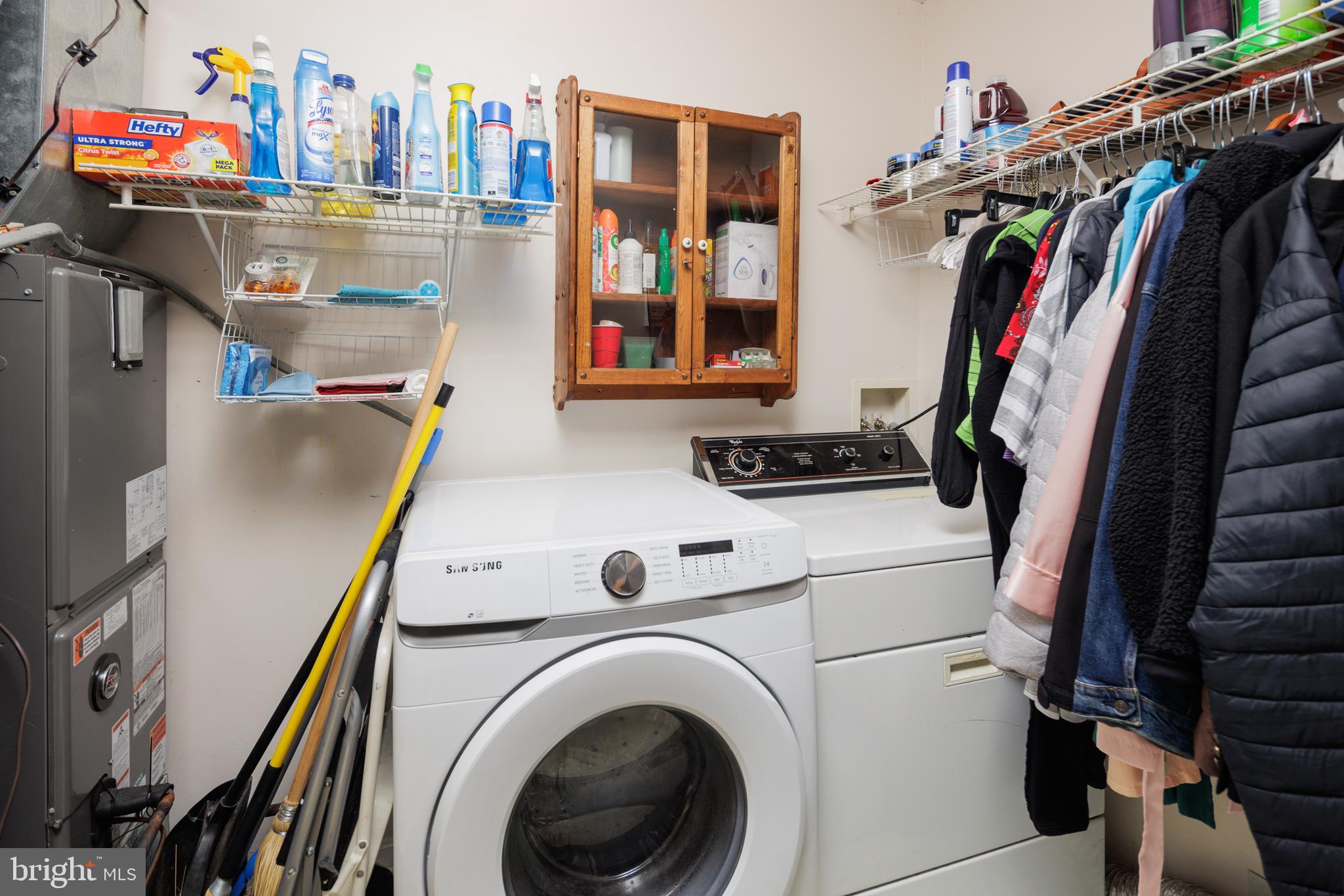 DELK MANOR - Residential