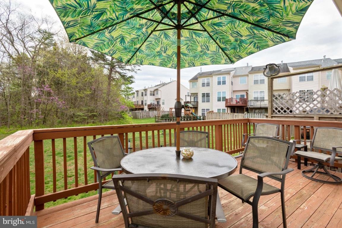 VIRGINIA OAKS - Residential