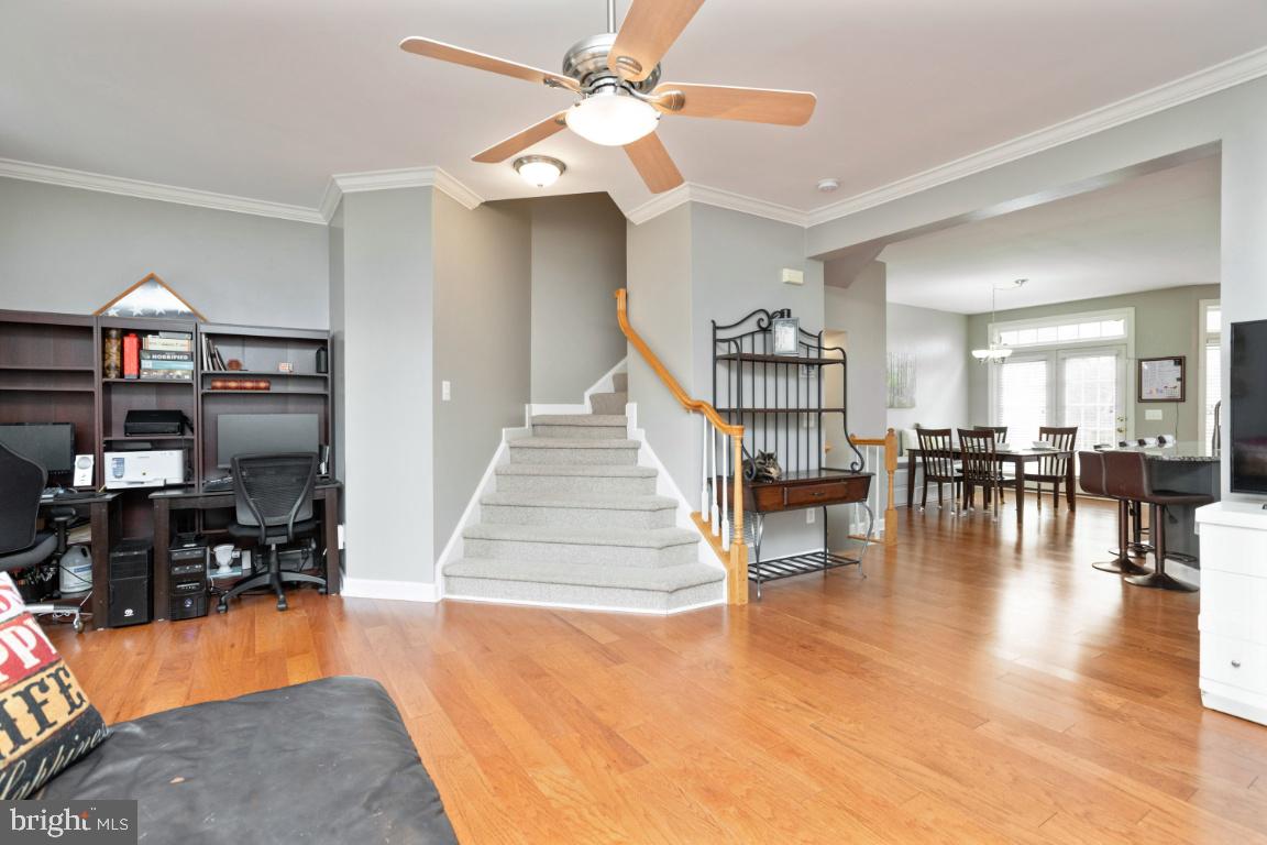 VIRGINIA OAKS - Residential