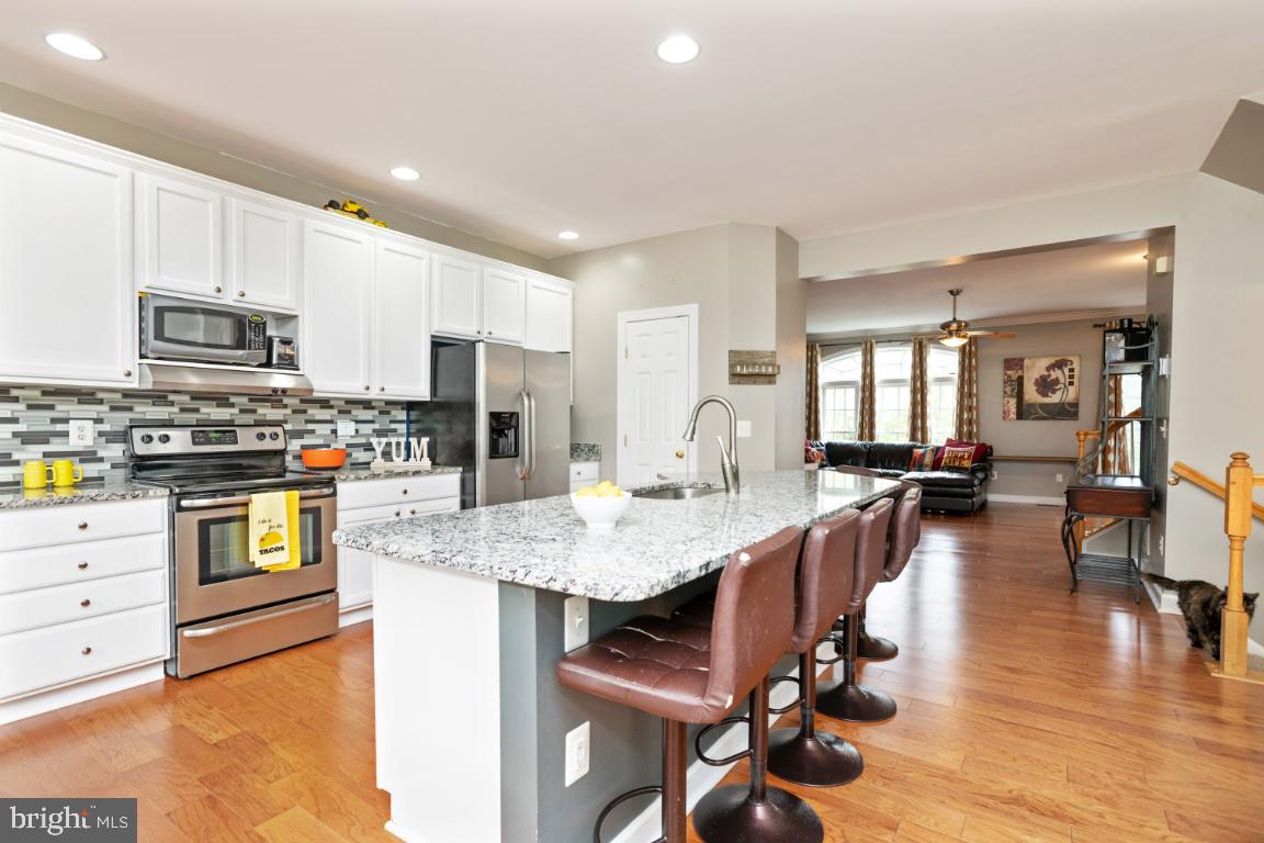 VIRGINIA OAKS - Residential