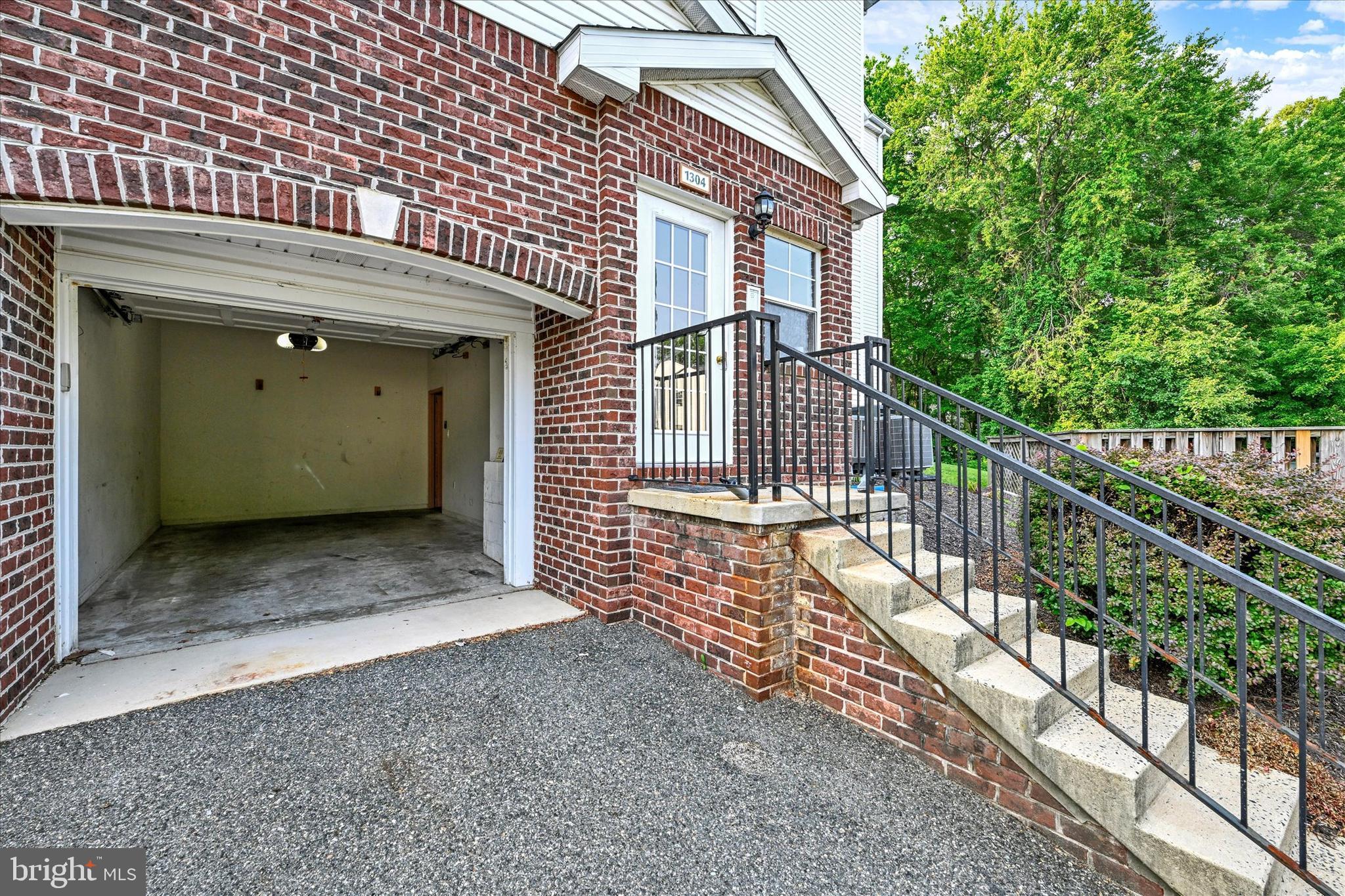 1304 CRANESBILL COURT 304