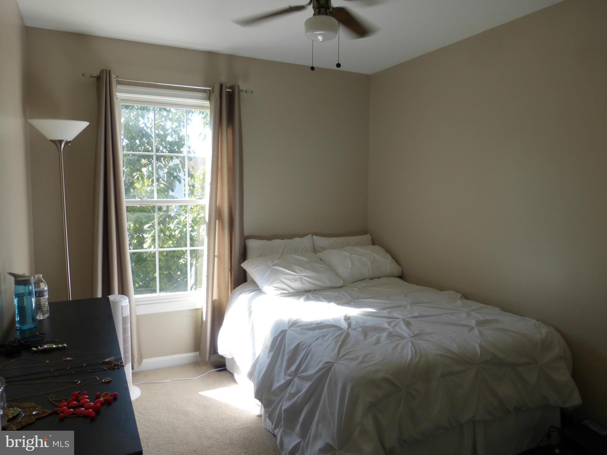 ASHBURN FARM - Residential