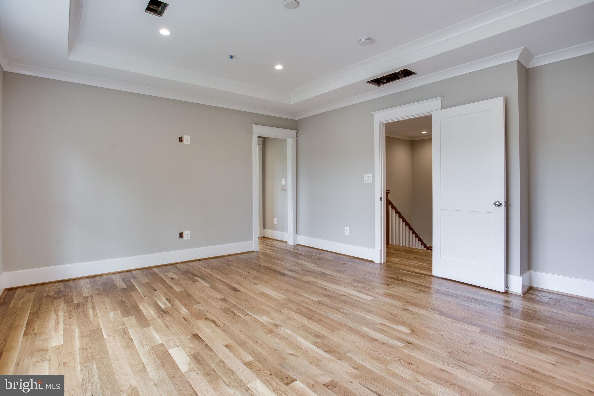 CHEVY CHASE MANOR - Residential