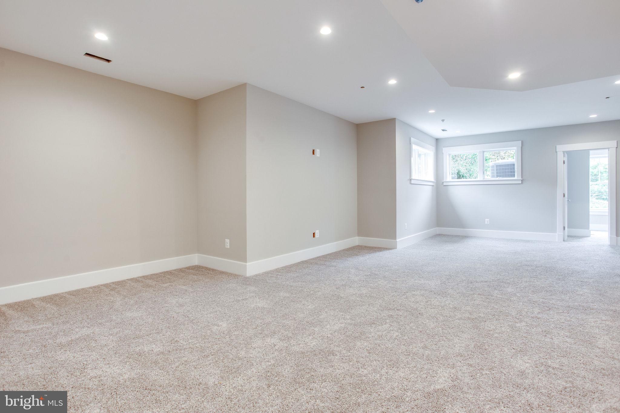 CHEVY CHASE MANOR - Residential