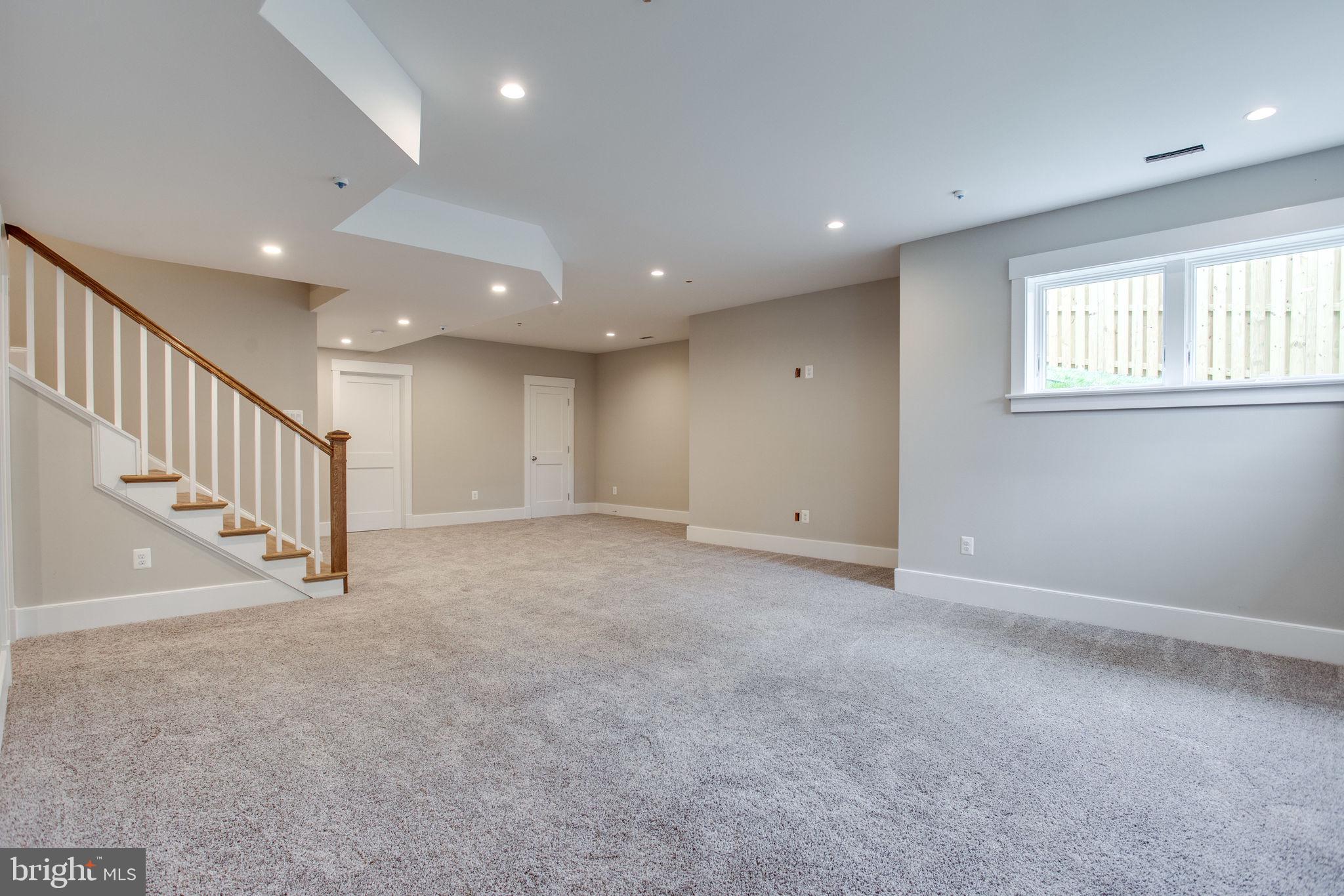 CHEVY CHASE MANOR - Residential