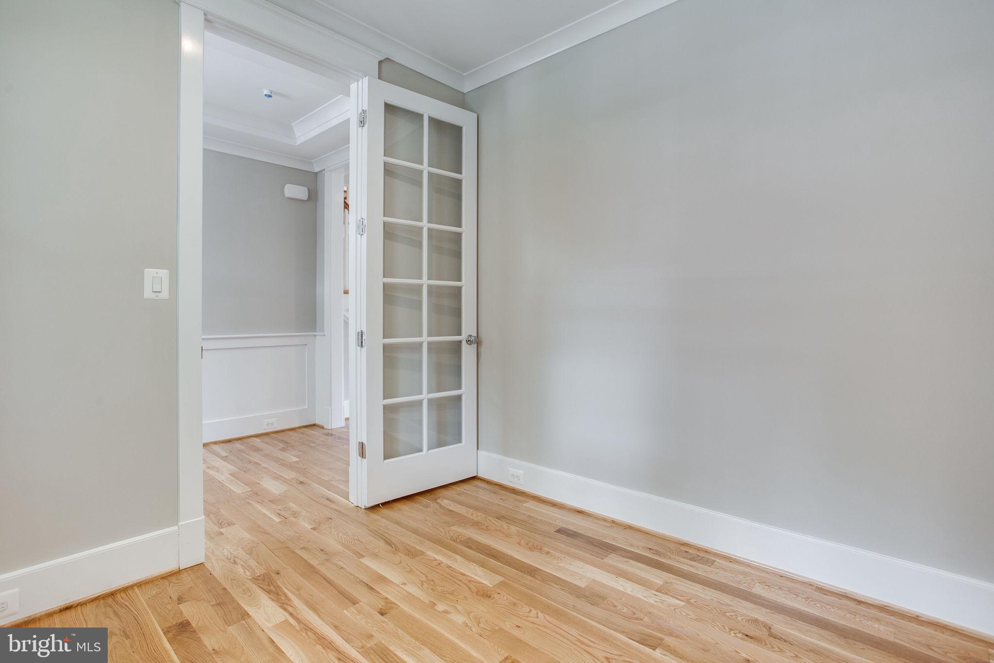 CHEVY CHASE MANOR - Residential