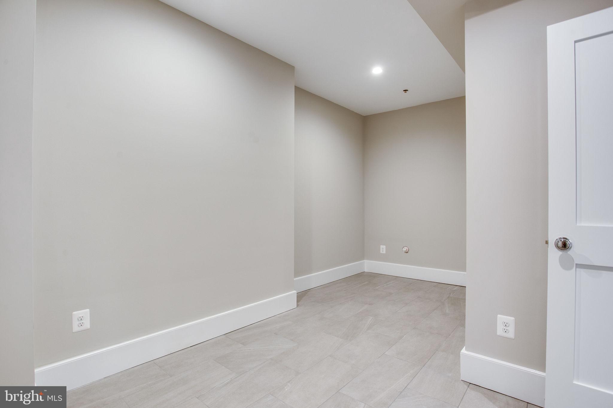 CHEVY CHASE MANOR - Residential