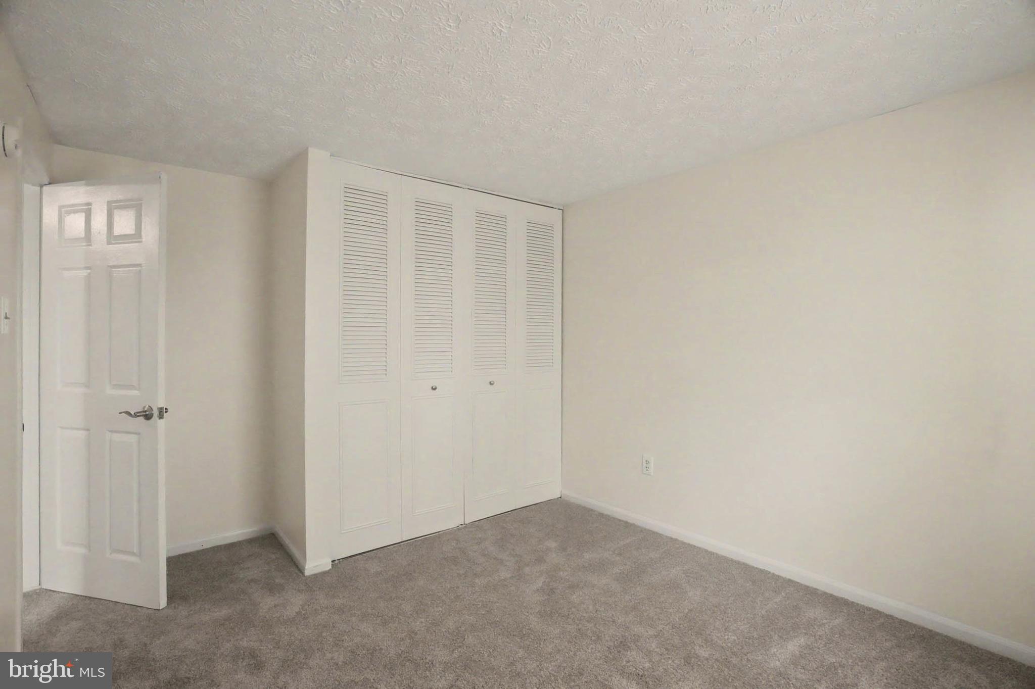 GREEN HOLLY WOODS - Residential