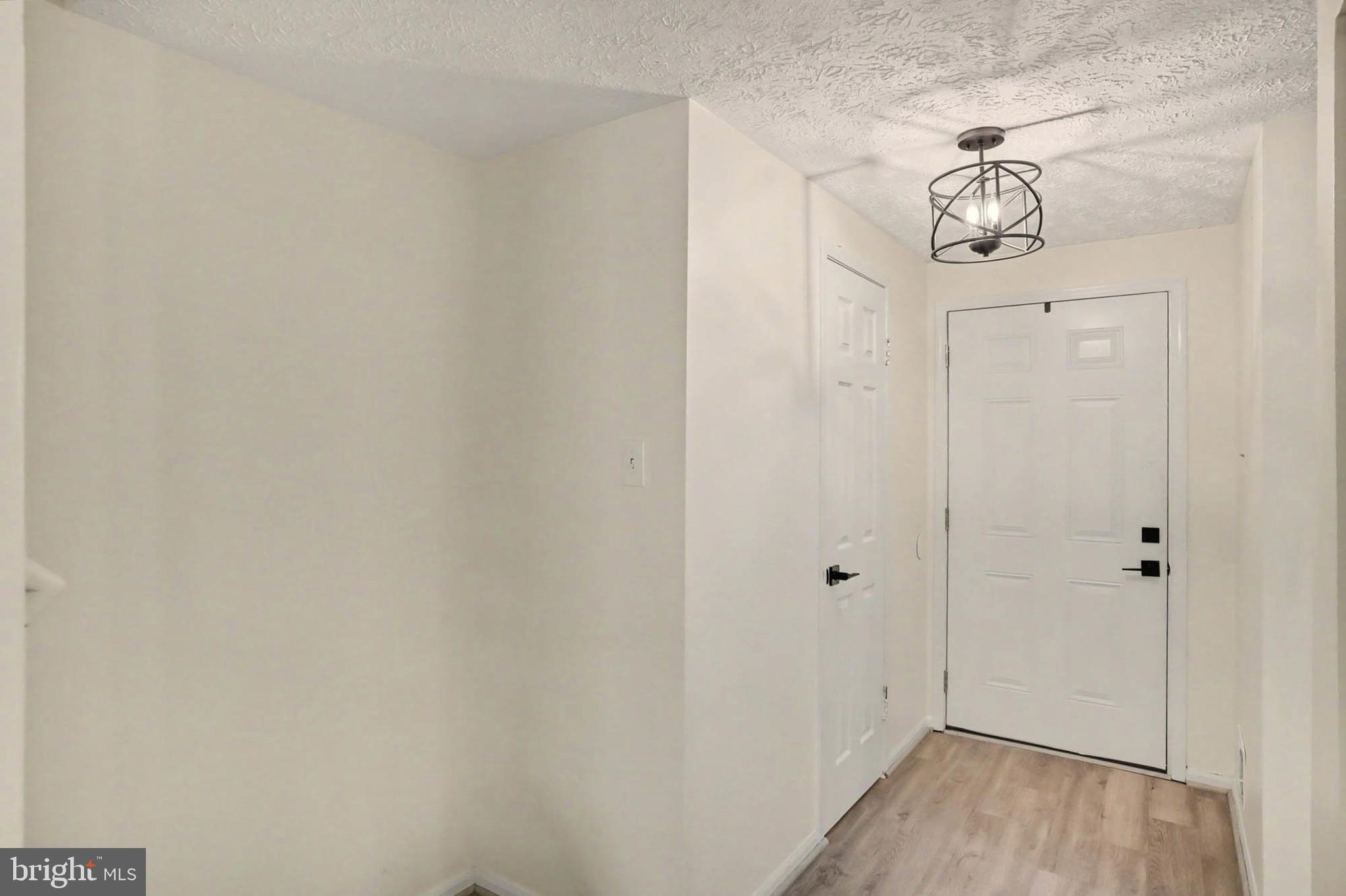 GREEN HOLLY WOODS - Residential