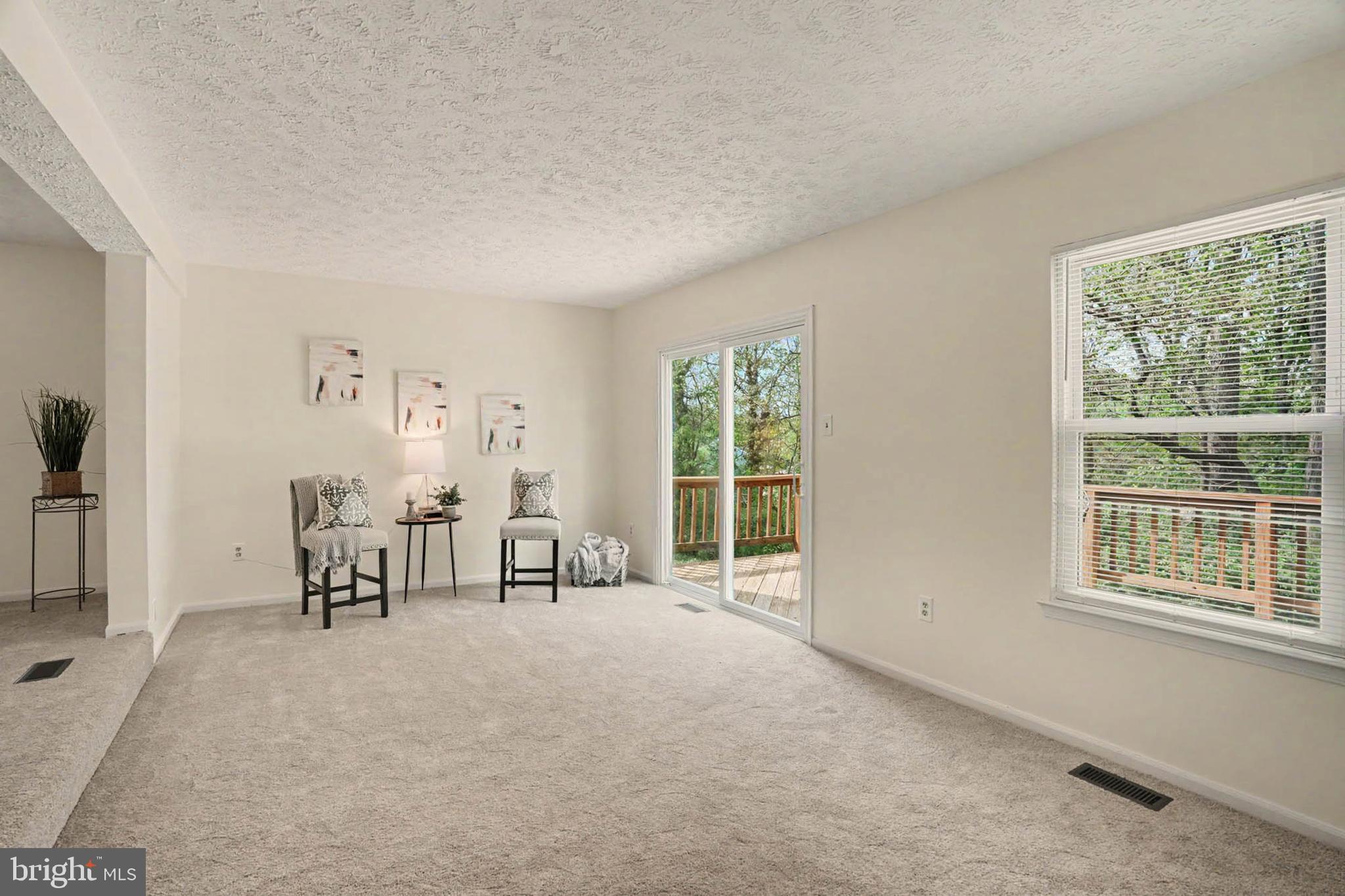 GREEN HOLLY WOODS - Residential