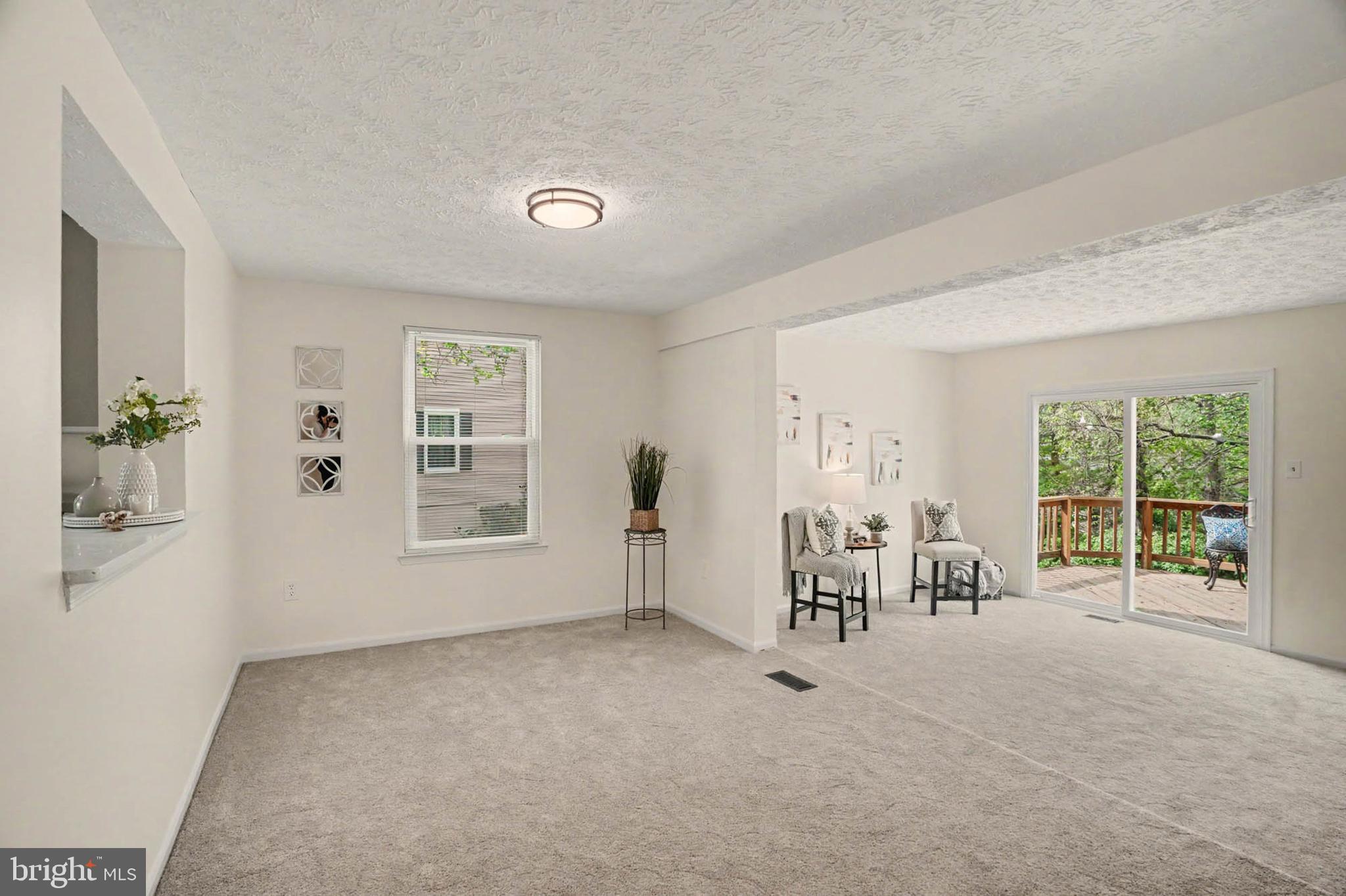 GREEN HOLLY WOODS - Residential