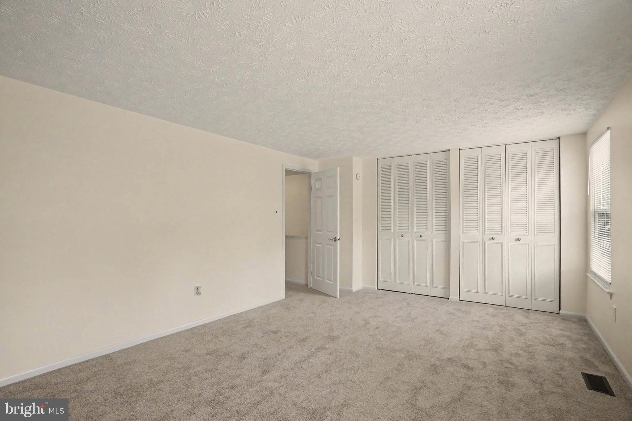 GREEN HOLLY WOODS - Residential