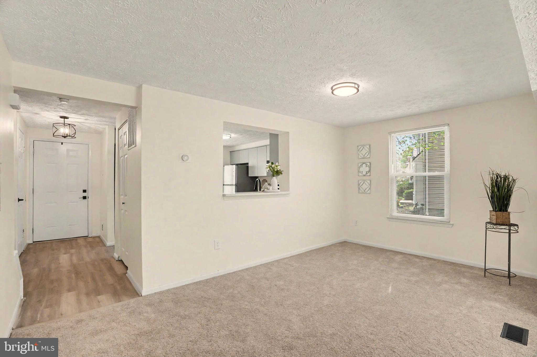 GREEN HOLLY WOODS - Residential