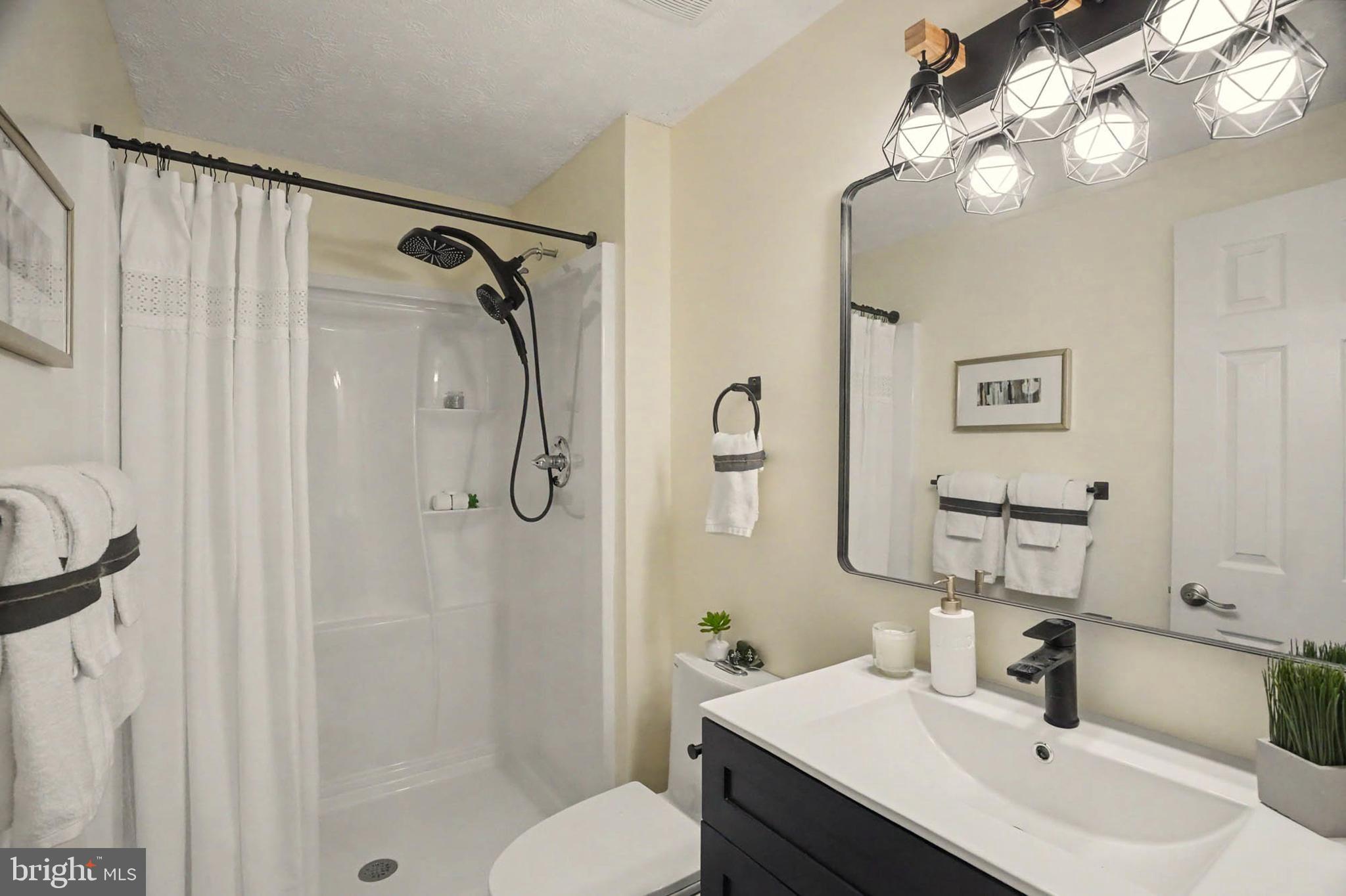 GREEN HOLLY WOODS - Residential