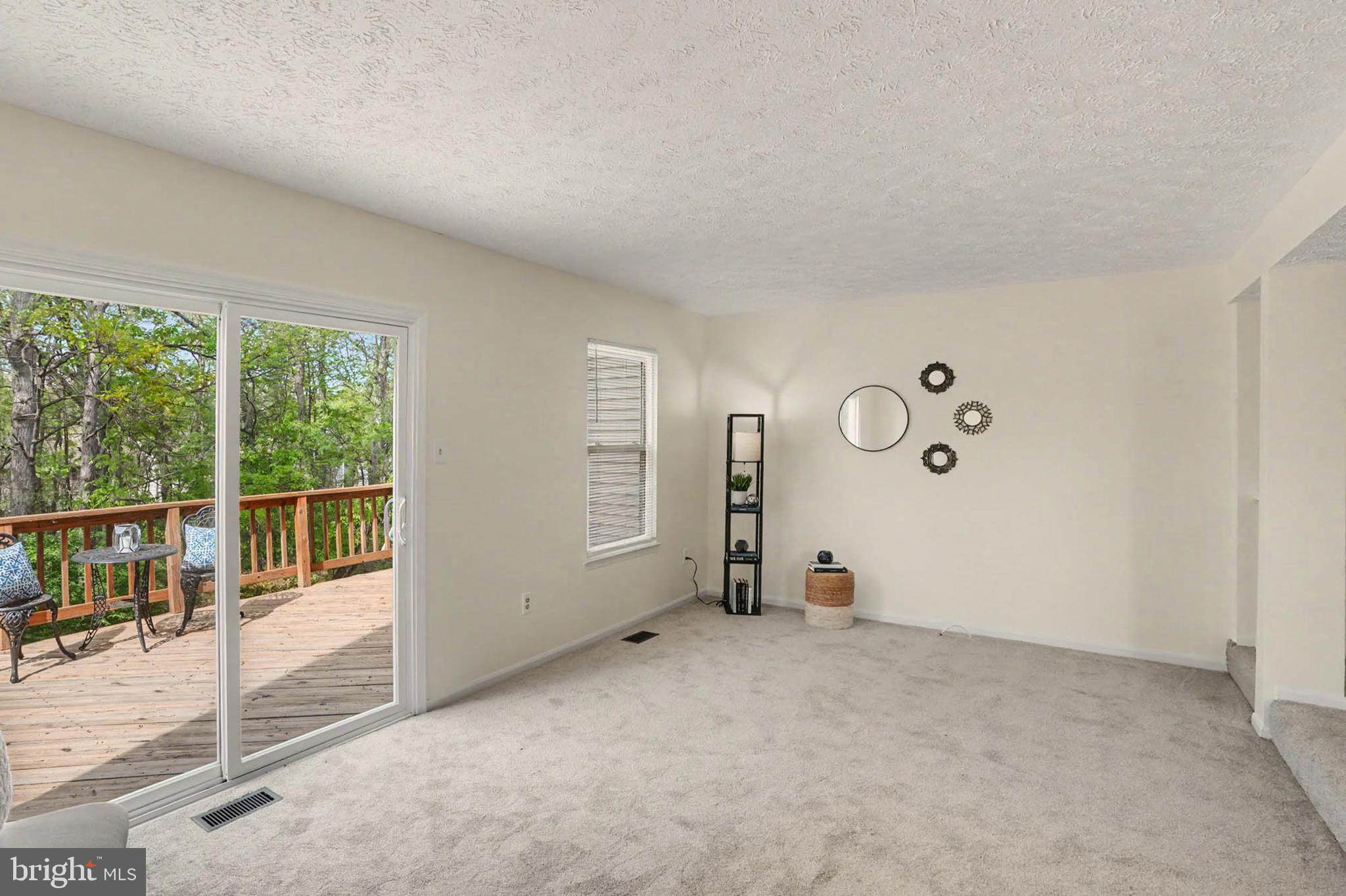 GREEN HOLLY WOODS - Residential