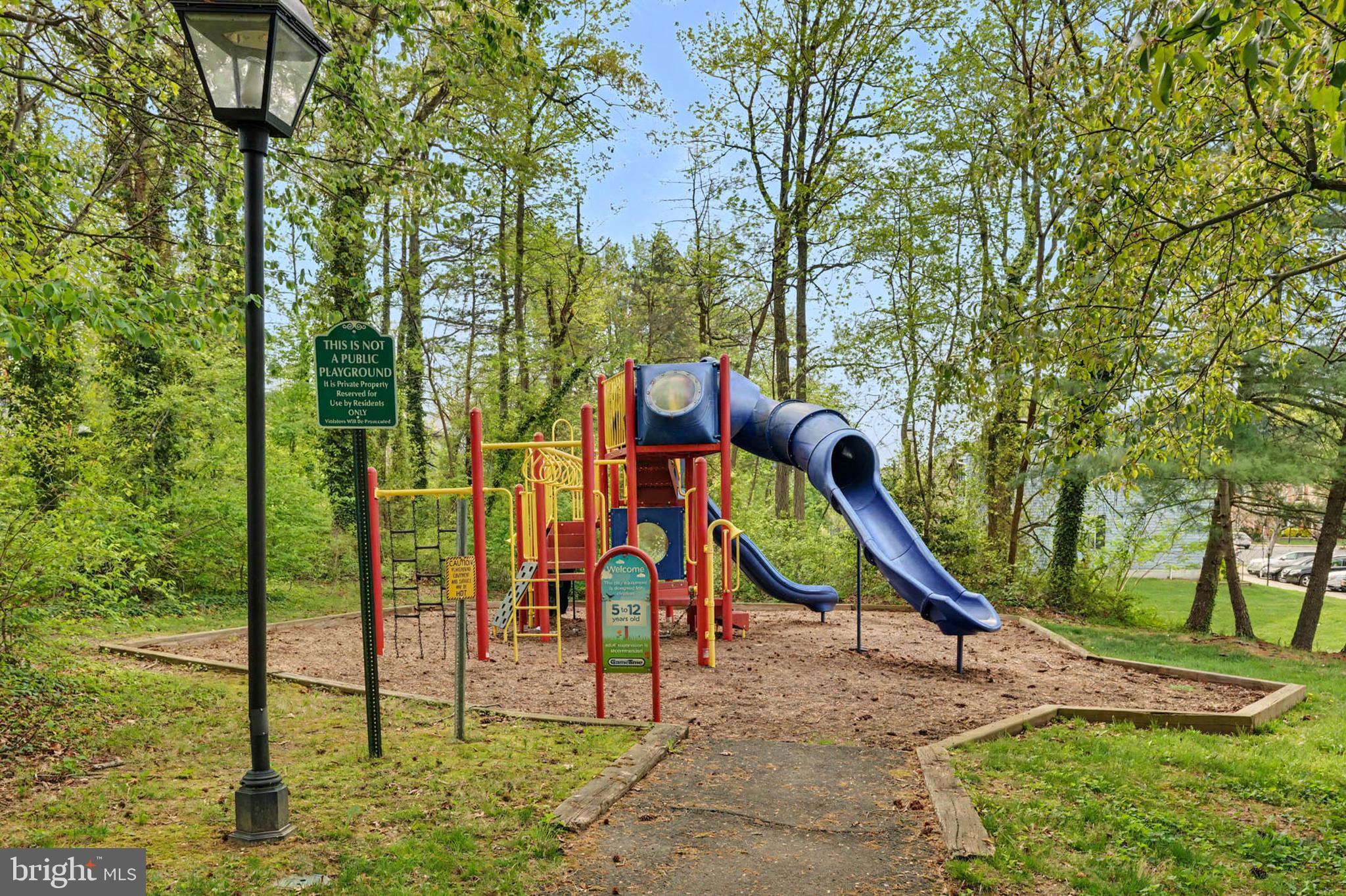 GREEN HOLLY WOODS - Residential