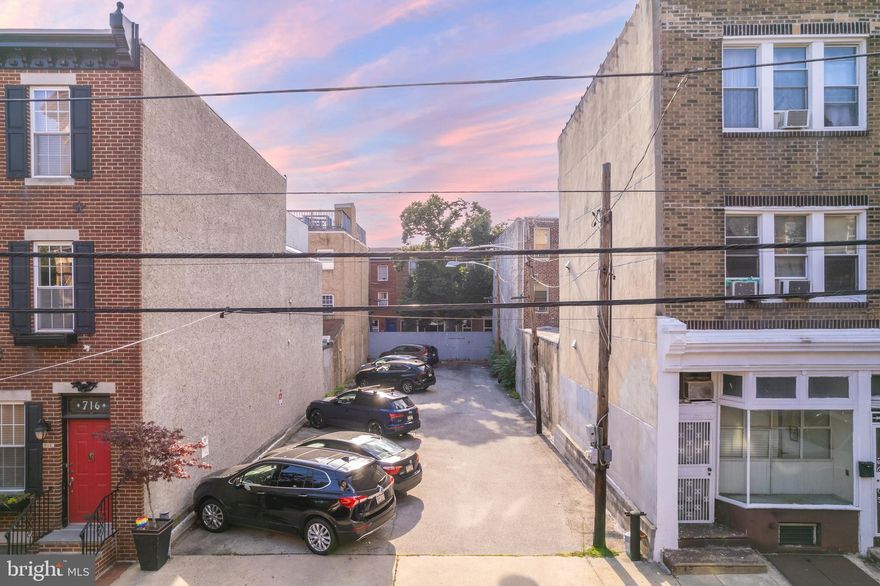Street to street multifamily development site to build up to 15 units in the highly desirable submarket of "Italian Market" in South Philadelphia, Pennsylvania. 25 units in 5 properties also being offered as part of "The Portfolio." Enquire within for full details. This is an exceptionally rare opportunity to acquire a "by right" development parcel in a location with extreme barriers to entry and perennial rental demand.
