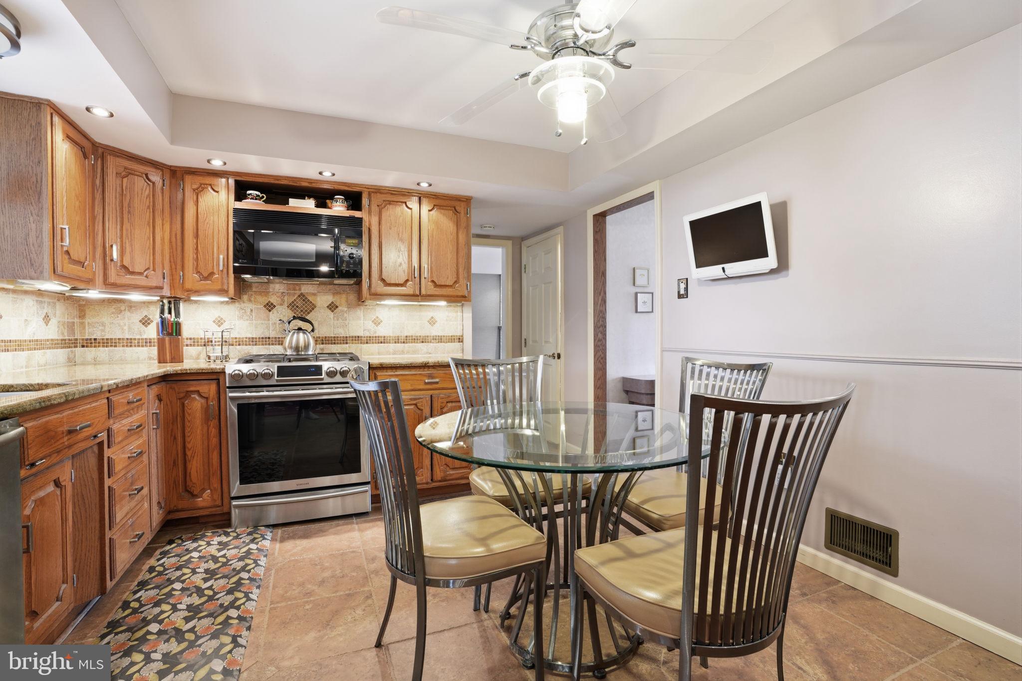 FAIRFIELD - Residential