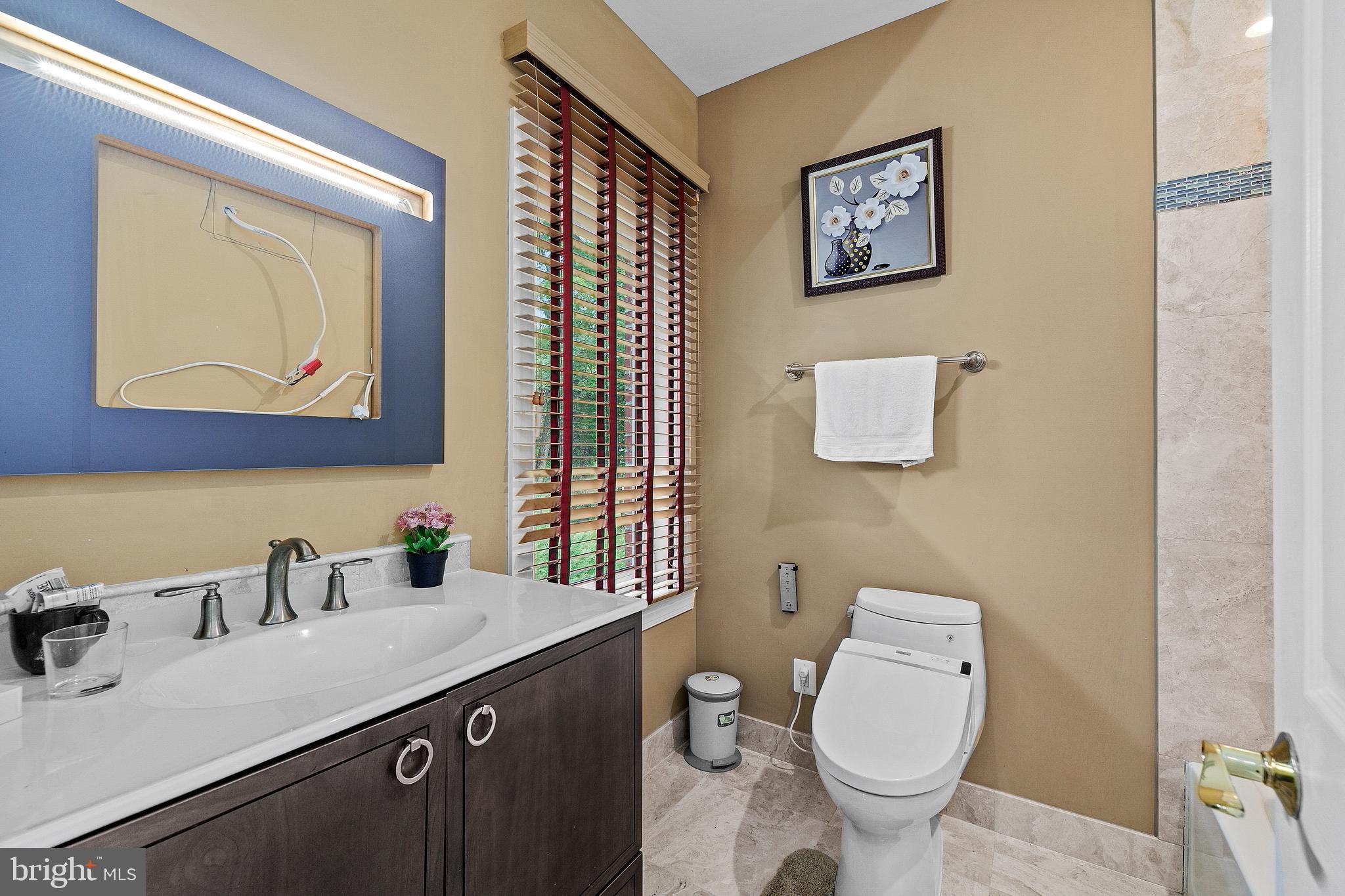 ANNANDALE ACRES - Residential