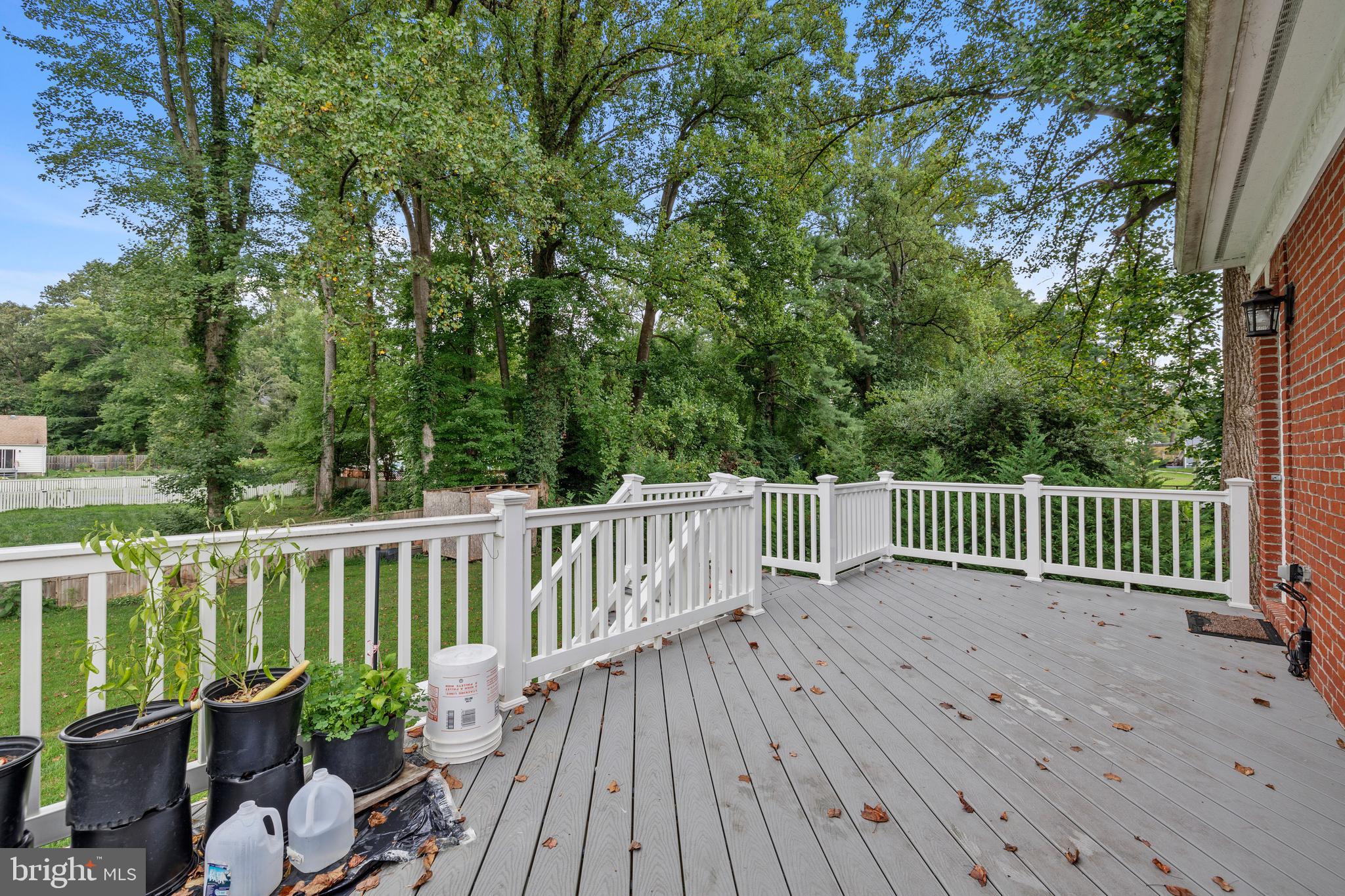 ANNANDALE ACRES - Residential