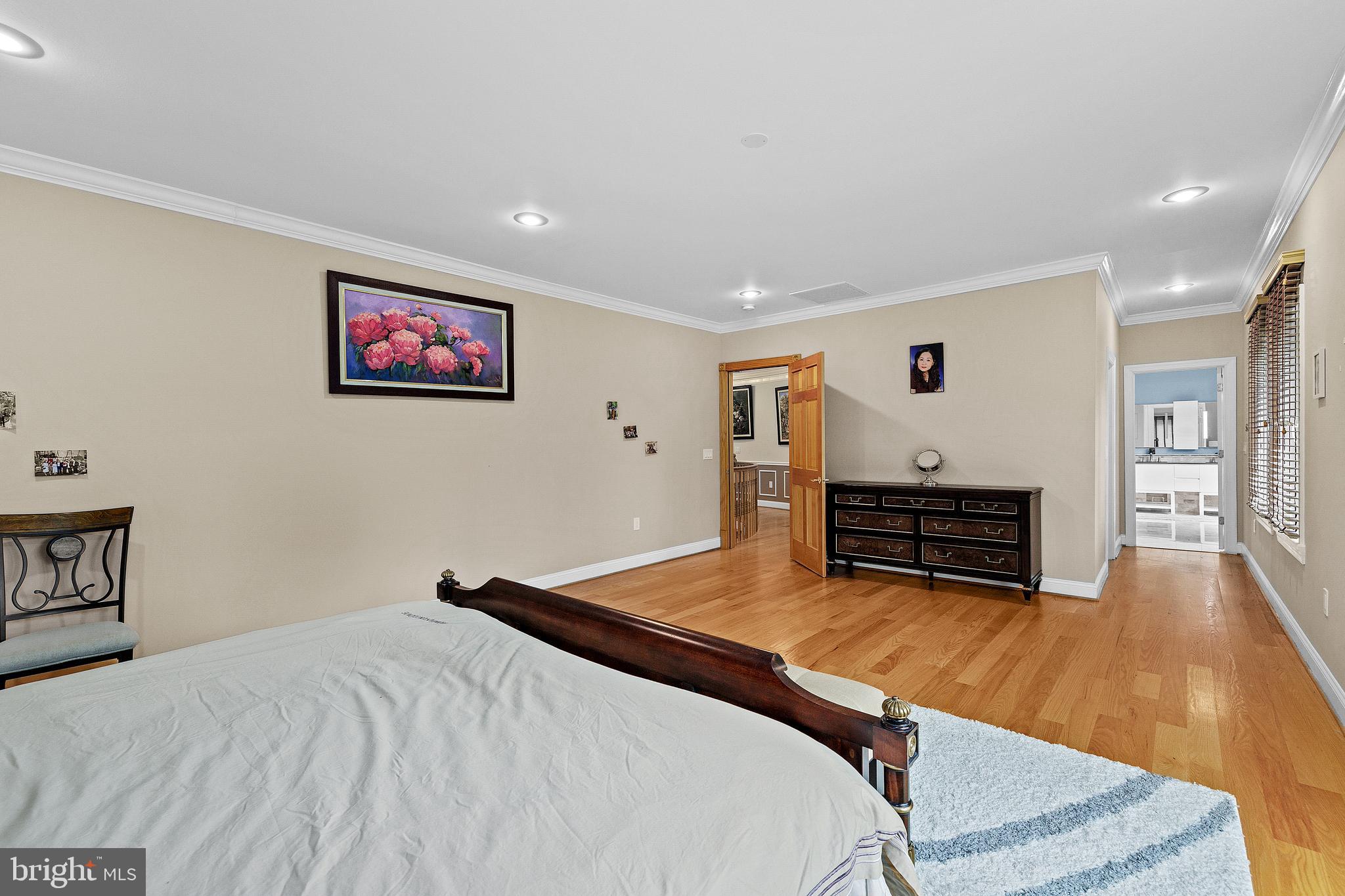 ANNANDALE ACRES - Residential