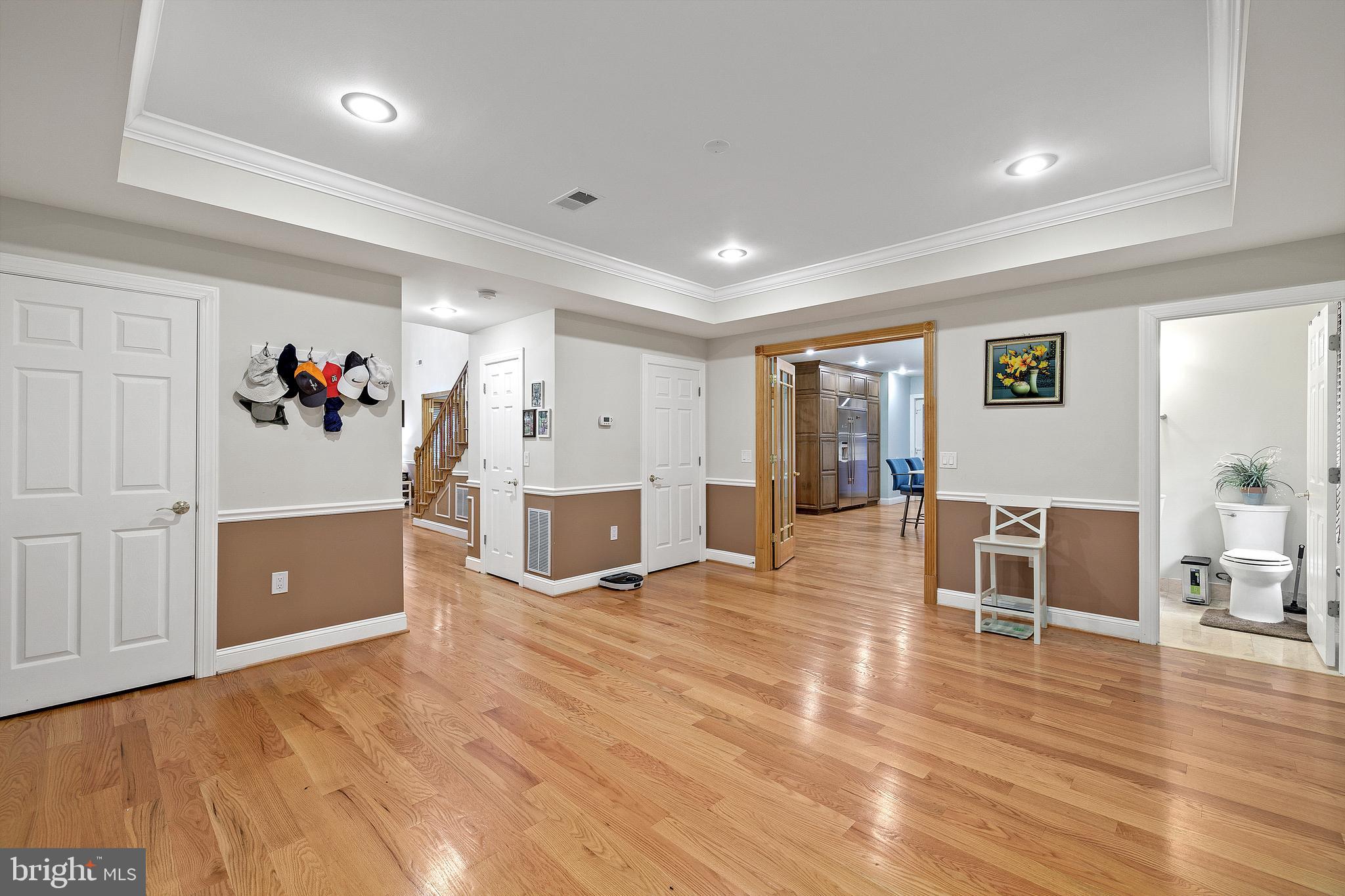 ANNANDALE ACRES - Residential