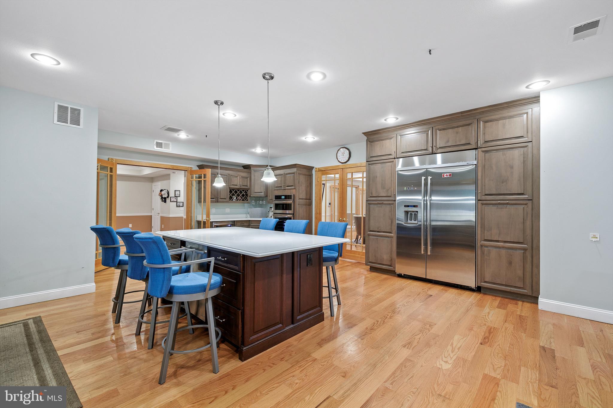 ANNANDALE ACRES - Residential