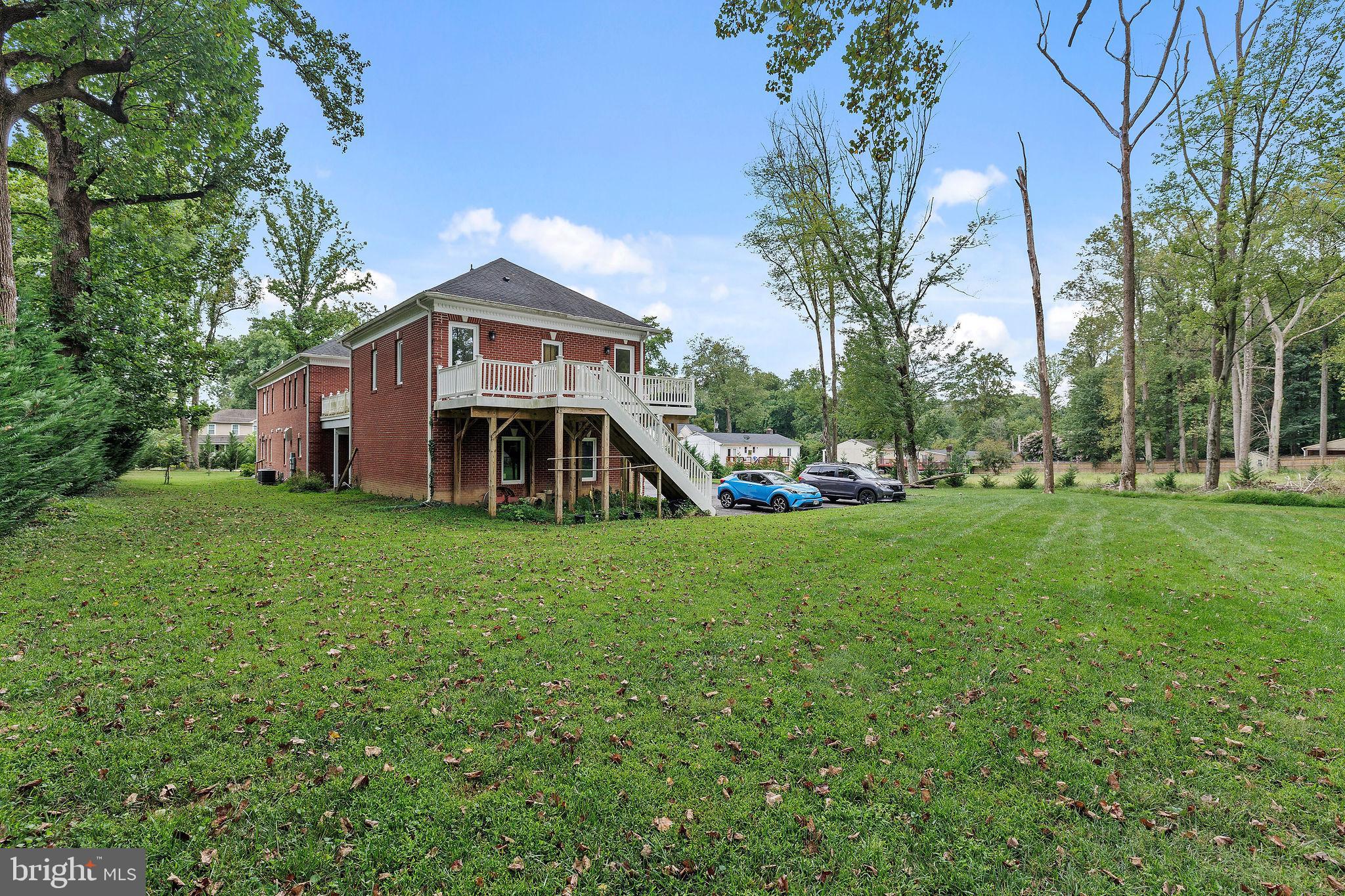 ANNANDALE ACRES - Residential