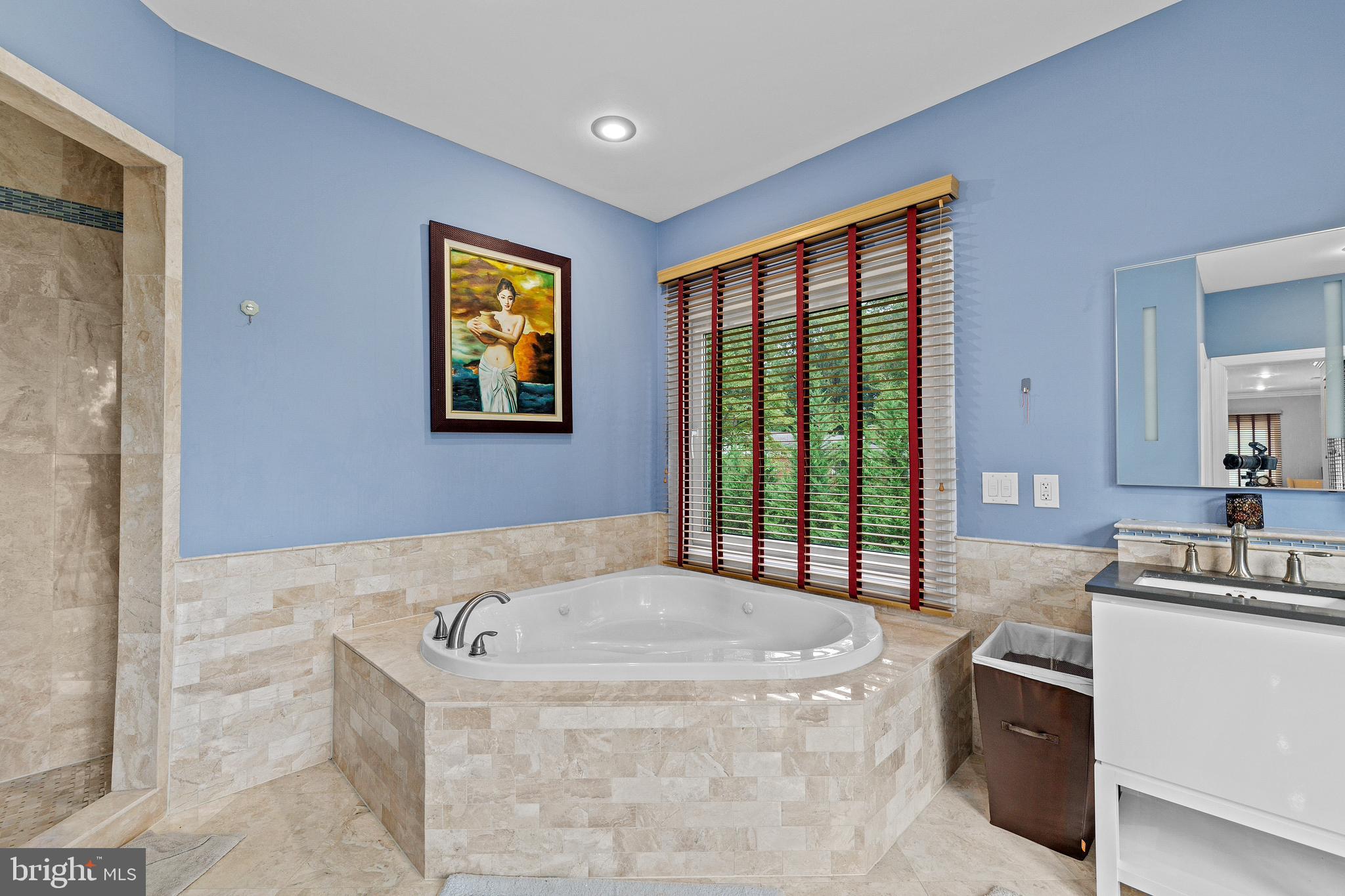 ANNANDALE ACRES - Residential