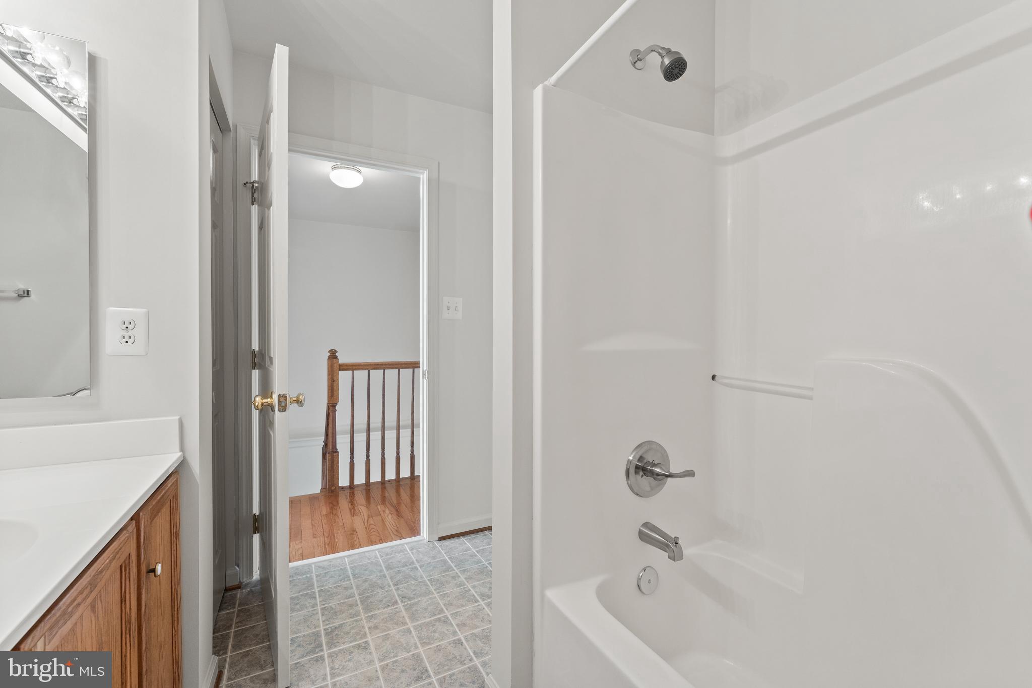 GLENEAGLES AT LEE'S HILL - Residential