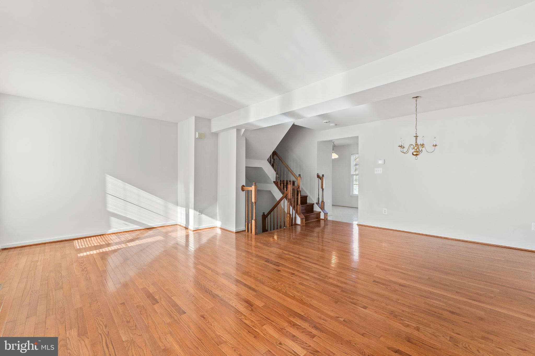 GLENEAGLES AT LEE'S HILL - Residential