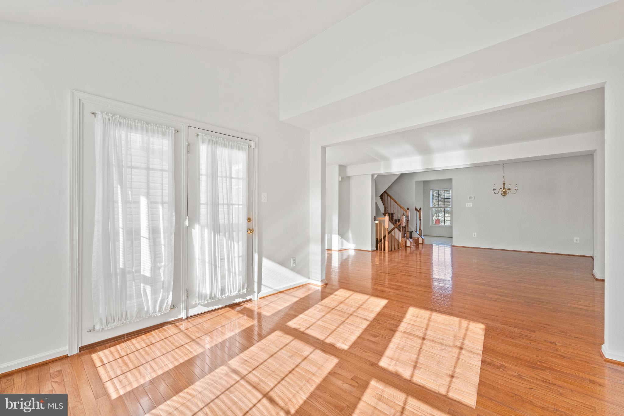 GLENEAGLES AT LEE'S HILL - Residential