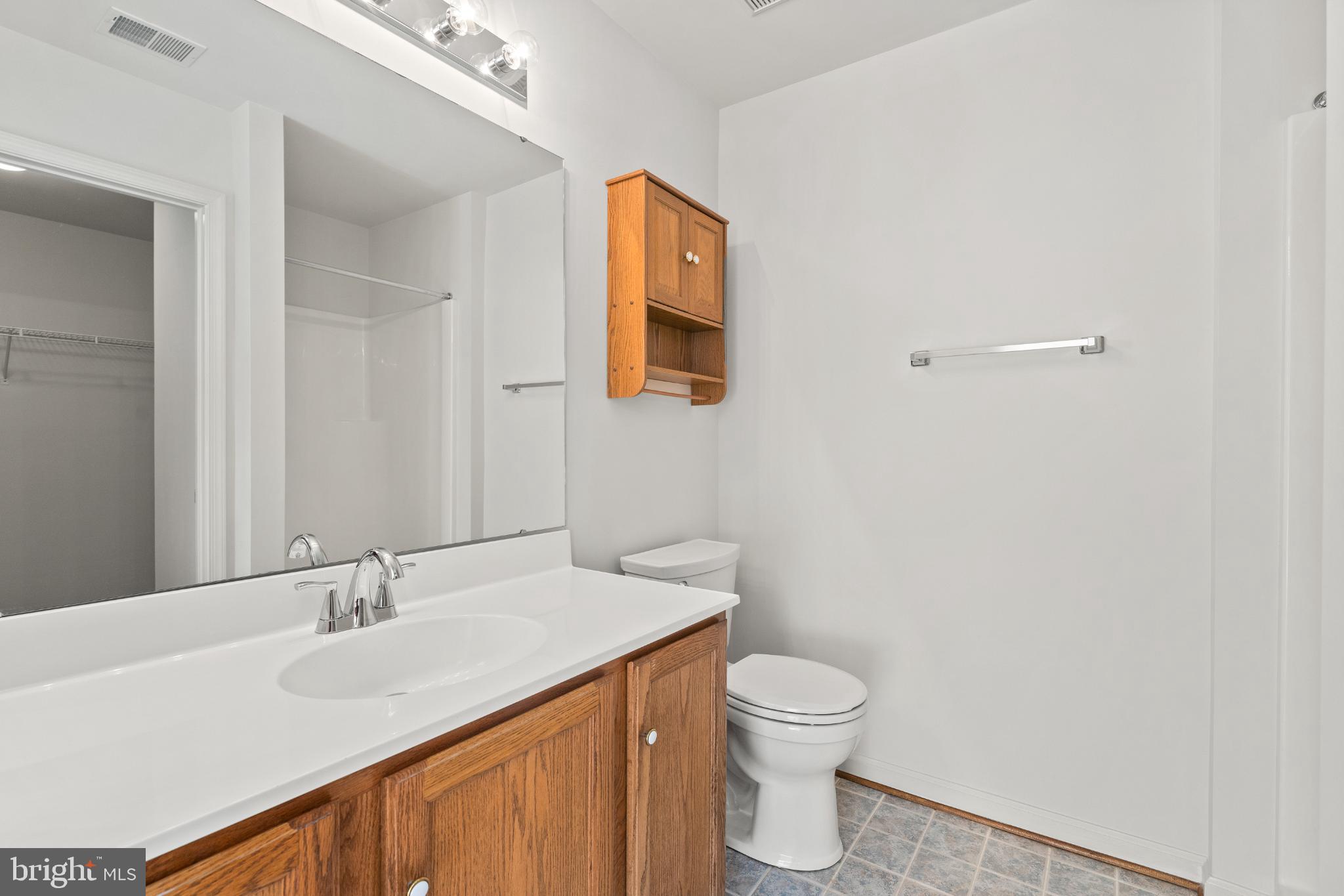 GLENEAGLES AT LEE'S HILL - Residential