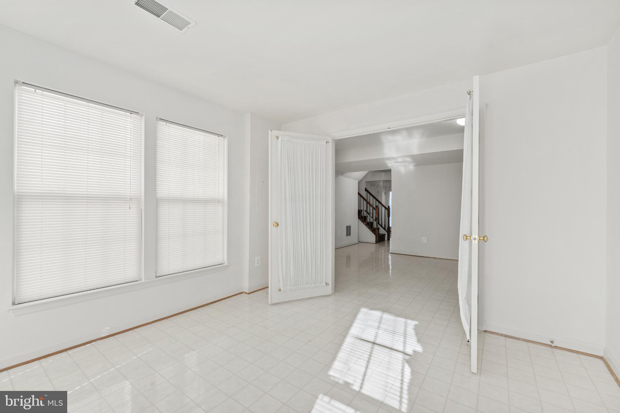 GLENEAGLES AT LEE'S HILL - Residential