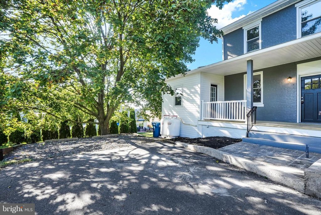 Photo of 150 Stony Battery Road, Landisville, PA 17538 (MLS # PALA2043276)