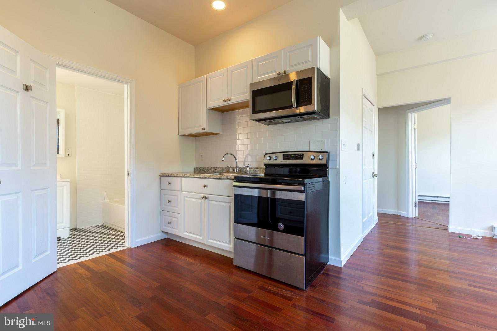 MANTUA - Residential Lease